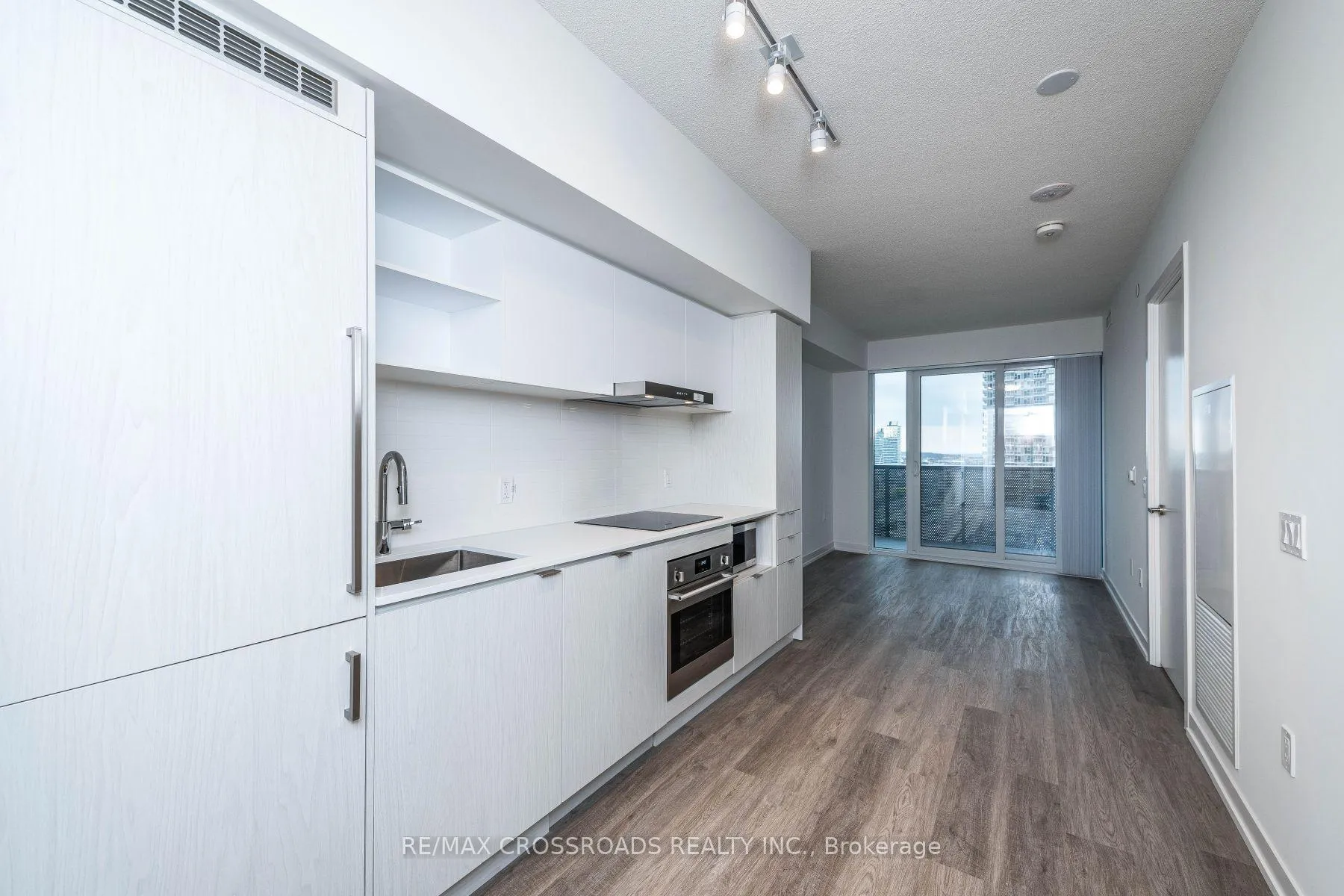 Photo 10 of Unit 2507, 55 Cooper Street, Toronto, Waterfront Communities — HOMEH