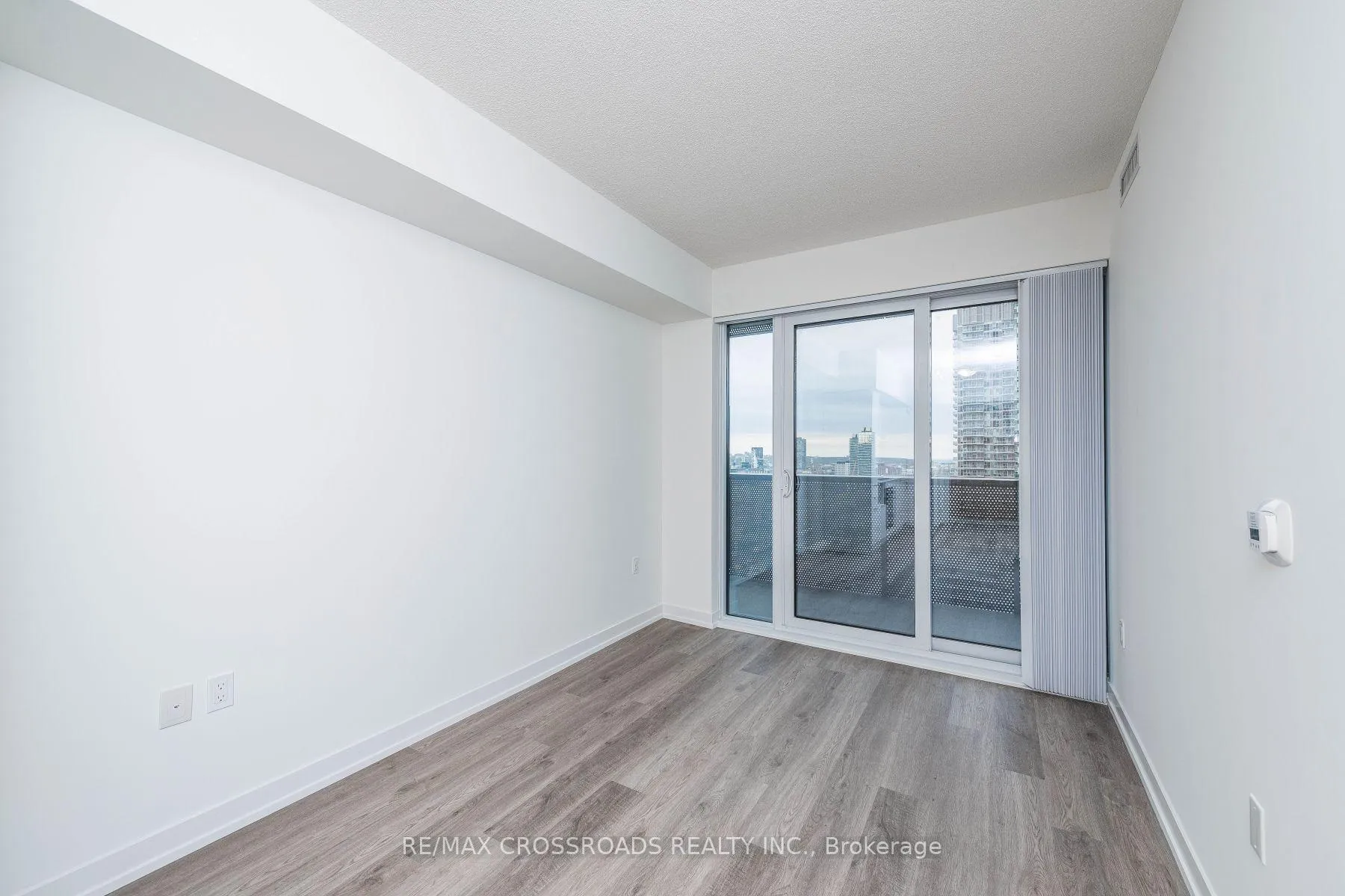 Photo 12 of Unit 2507, 55 Cooper Street, Toronto, Waterfront Communities — HOMEH