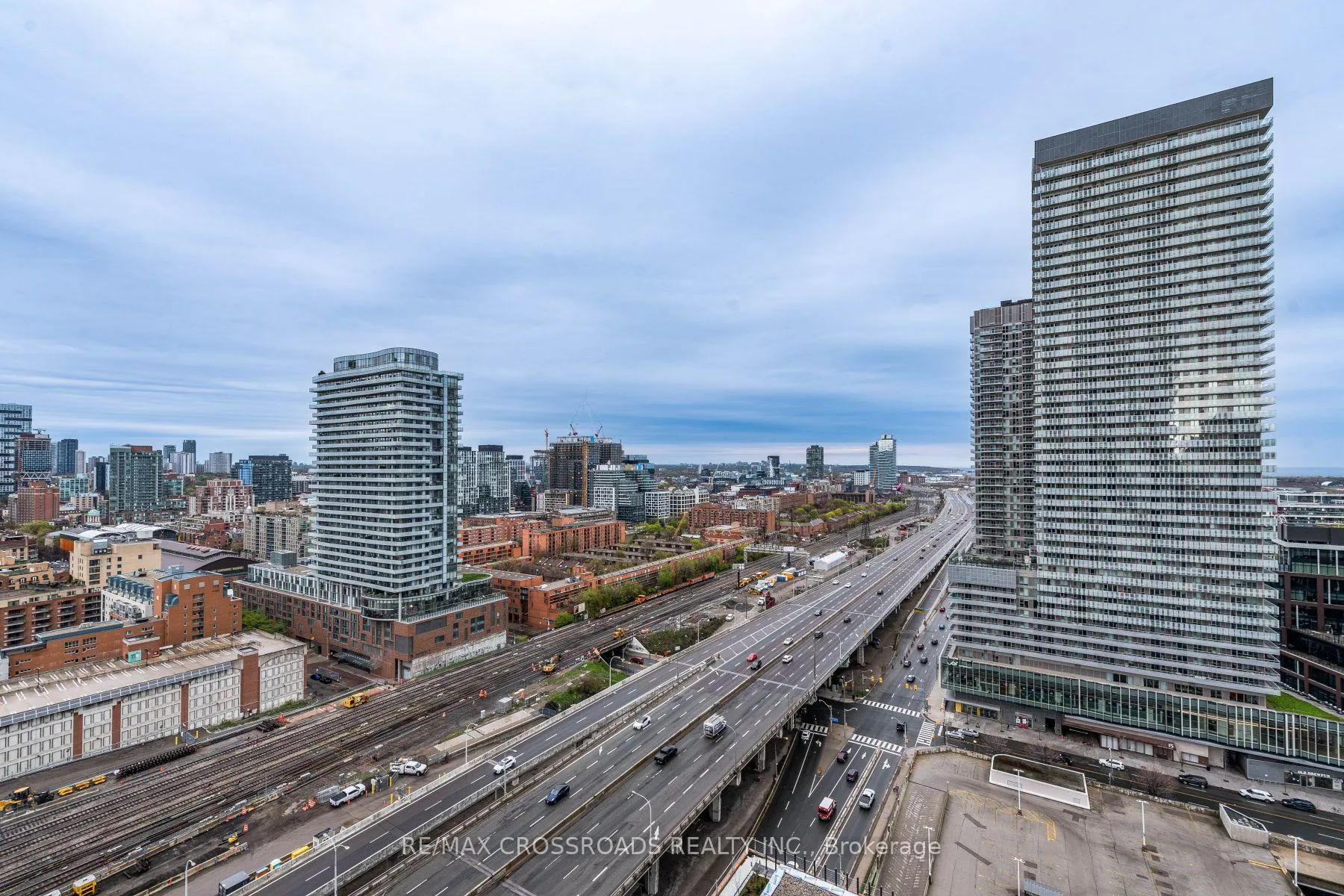 Photo 17 of Unit 2507, 55 Cooper Street, Toronto, Waterfront Communities — HOMEH