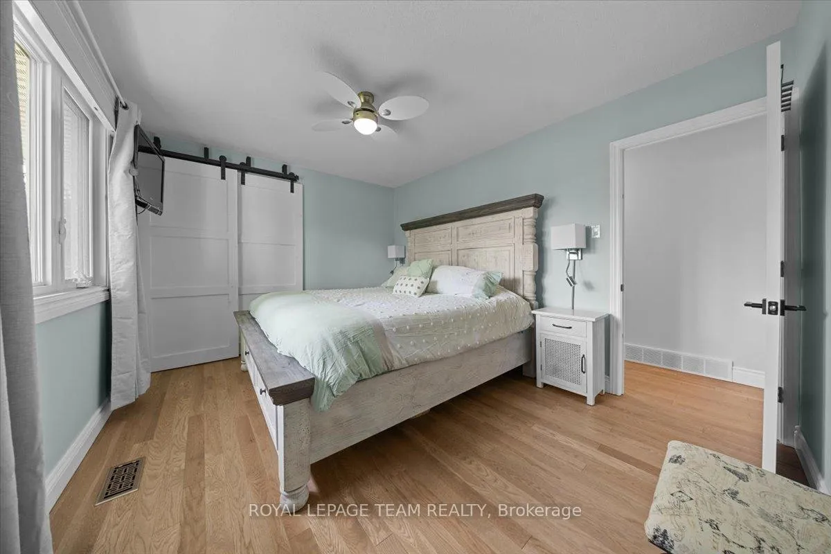 Photo 16 of 2 Lavina Crescent, Ottawa, Leslie Park — HOMEH