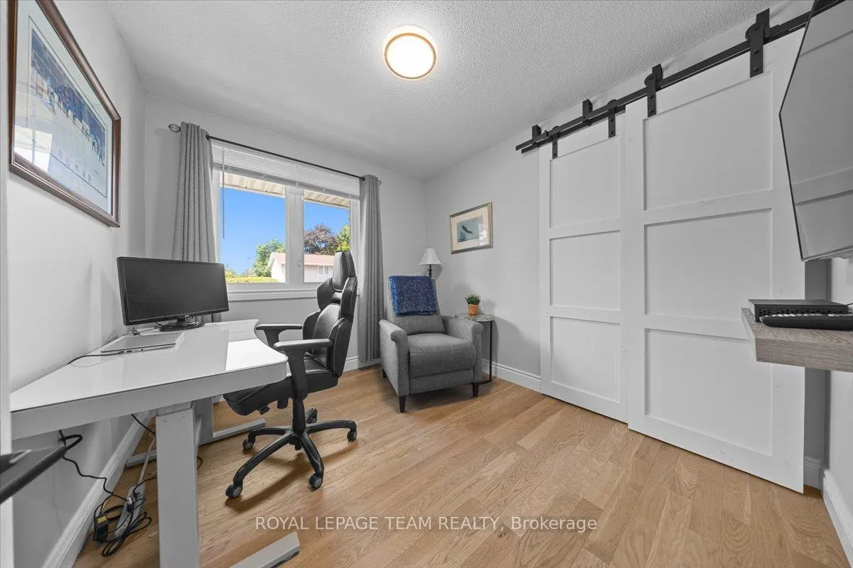 Photo 22 of 2 Lavina Crescent, Ottawa, Leslie Park — HOMEH