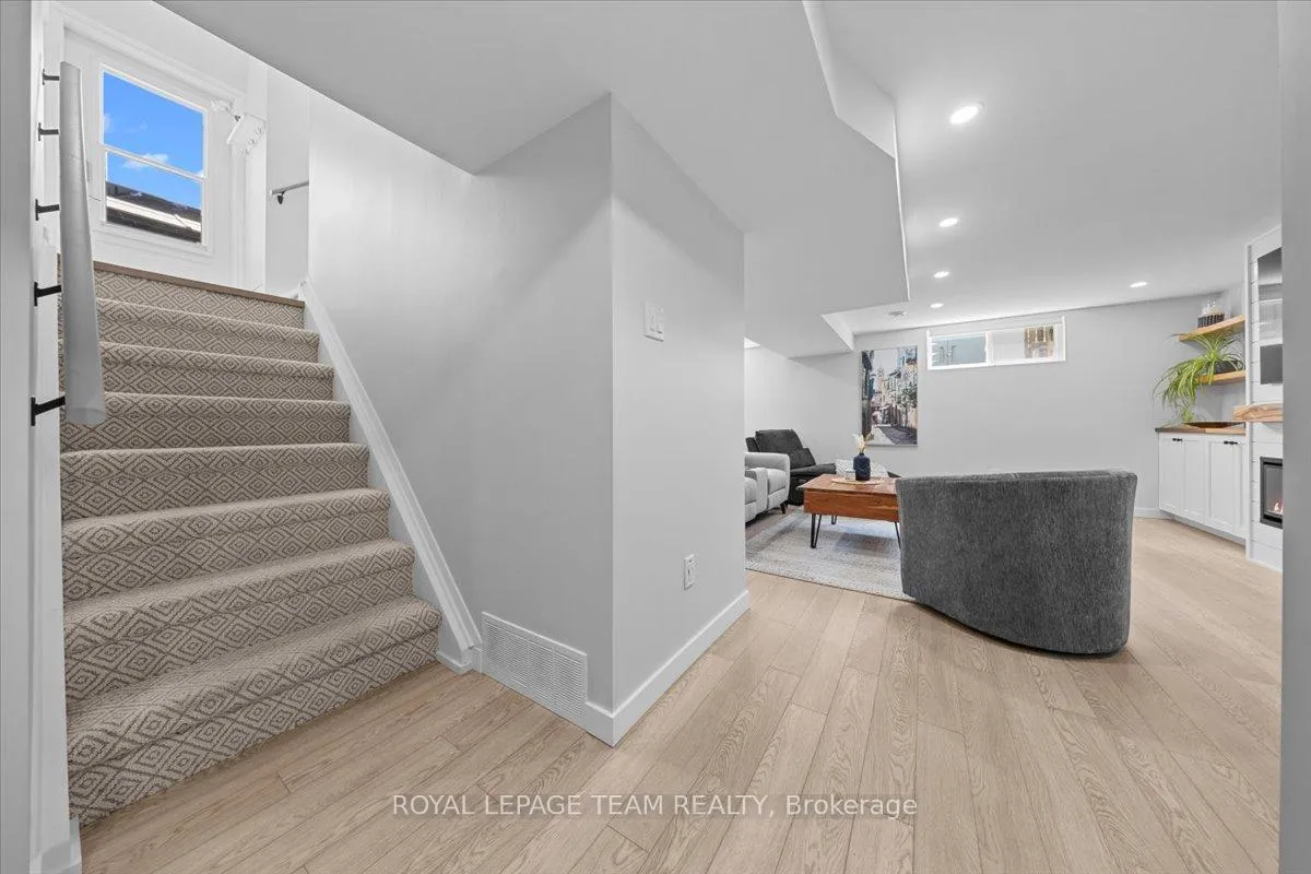 Photo 26 of 2 Lavina Crescent, Ottawa, Leslie Park — HOMEH