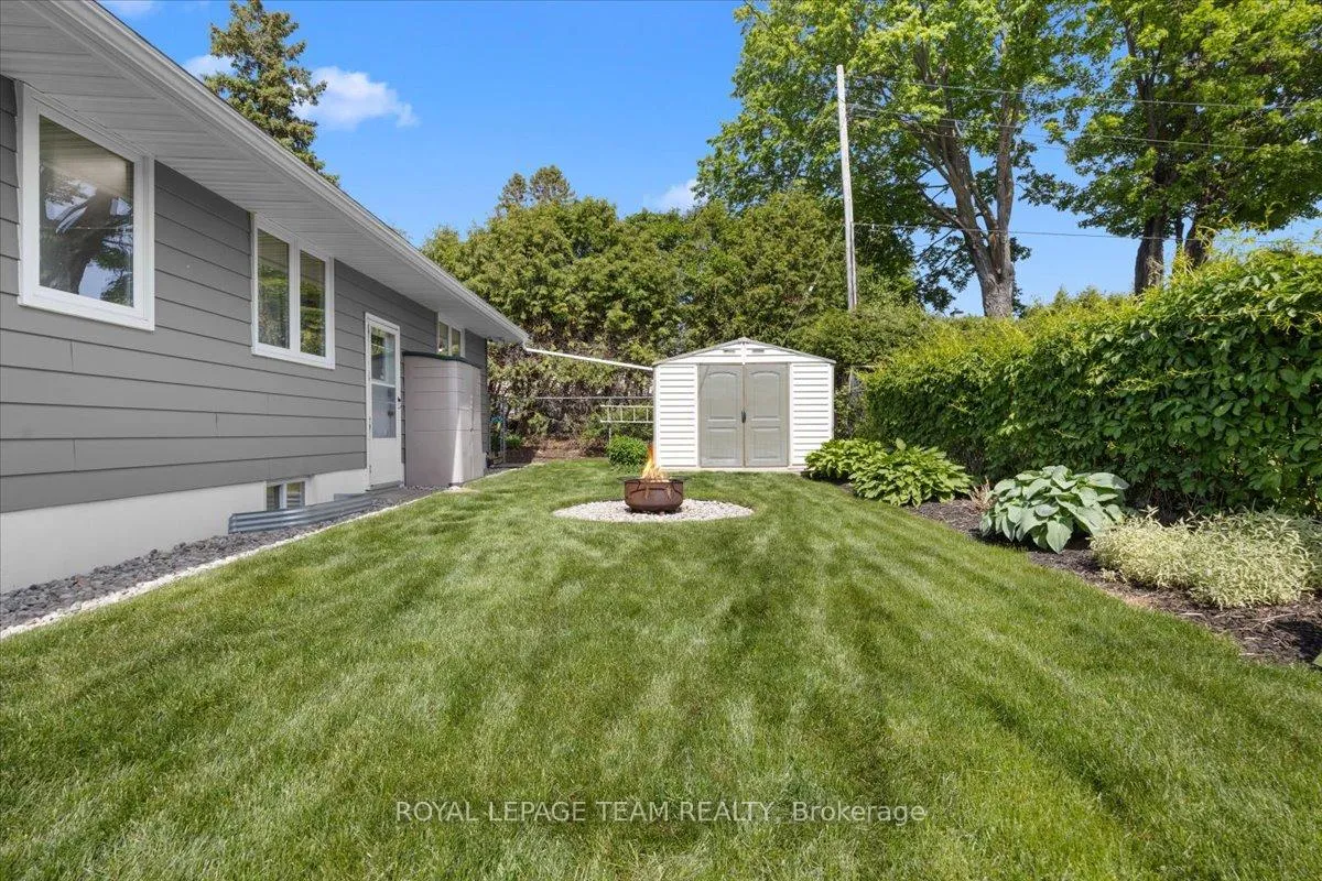 Photo 37 of 2 Lavina Crescent, Ottawa, Leslie Park — HOMEH