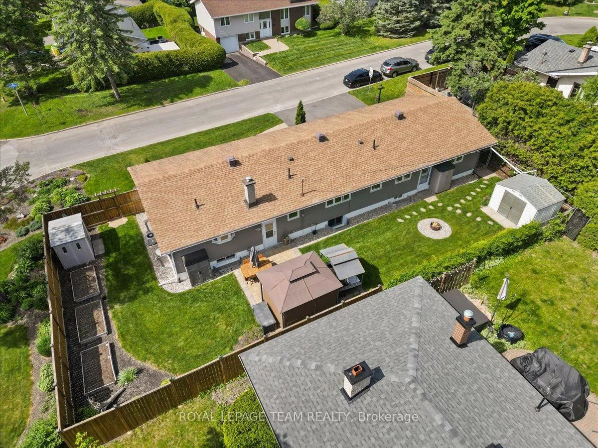 Photo 38 of 2 Lavina Crescent, Ottawa, Leslie Park — HOMEH