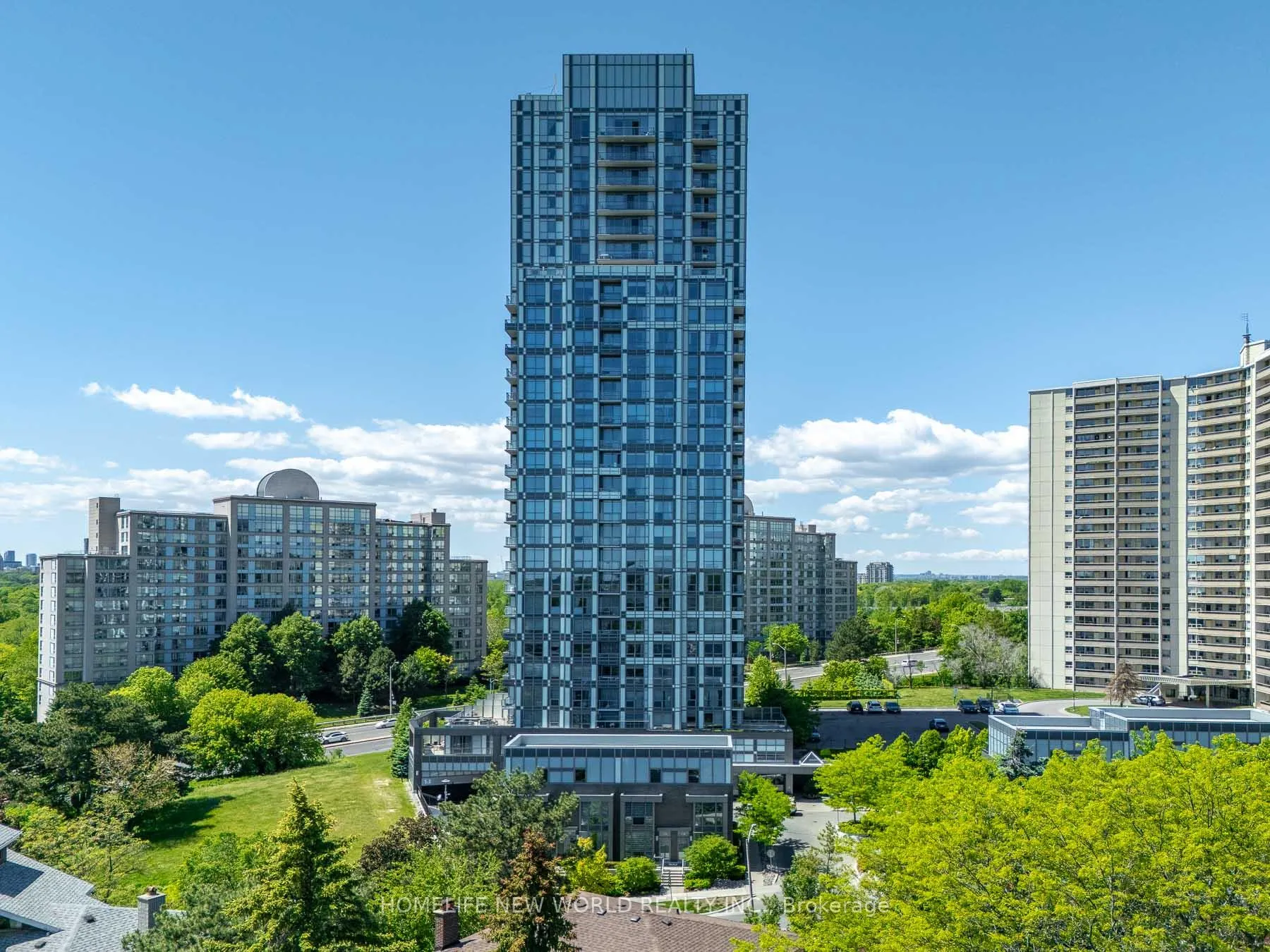 Front of Unit 809, 18 Graydon Hall Drive