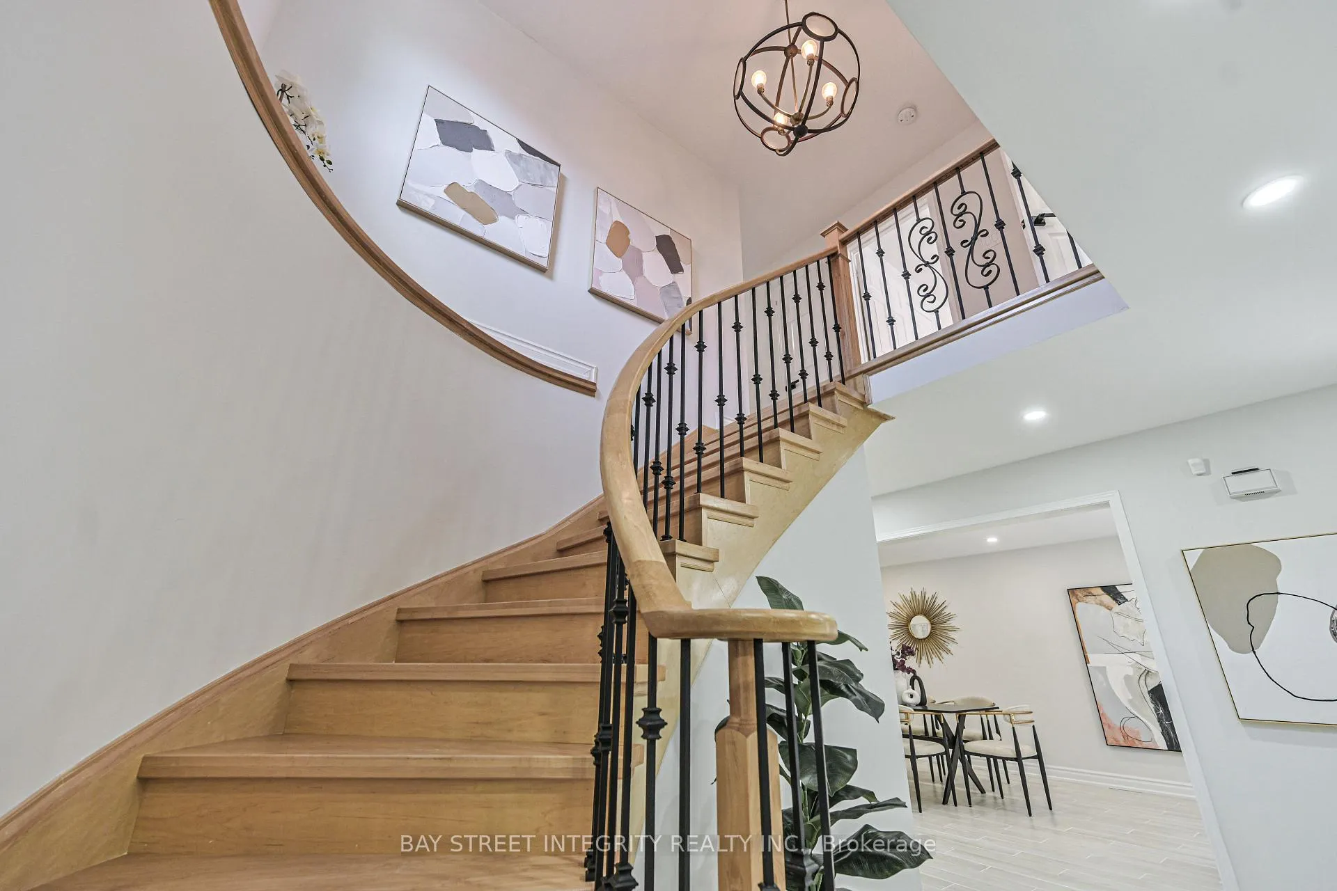 Photo 18 of 111 Michener Crescent, Markham, Raymerville — HOMEH