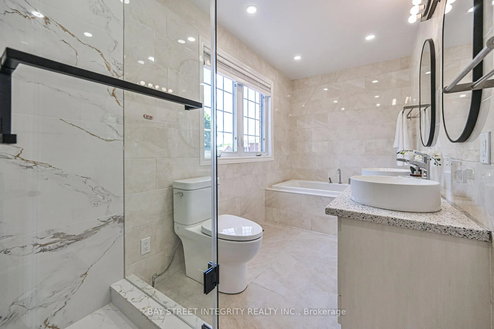 Photo 25 of 111 Michener Crescent, Markham, Raymerville — HOMEH