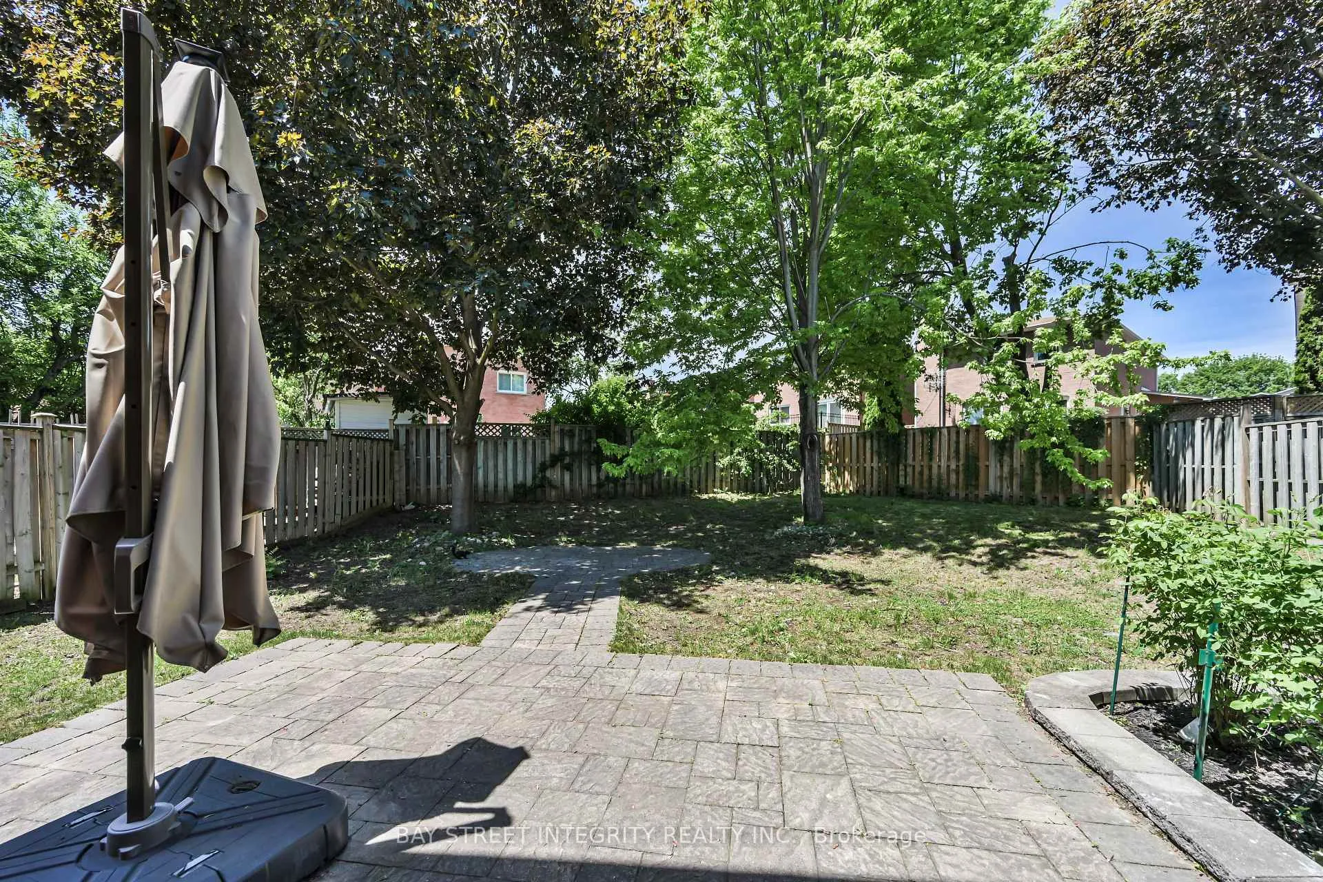 Photo 32 of 111 Michener Crescent, Markham, Raymerville — HOMEH