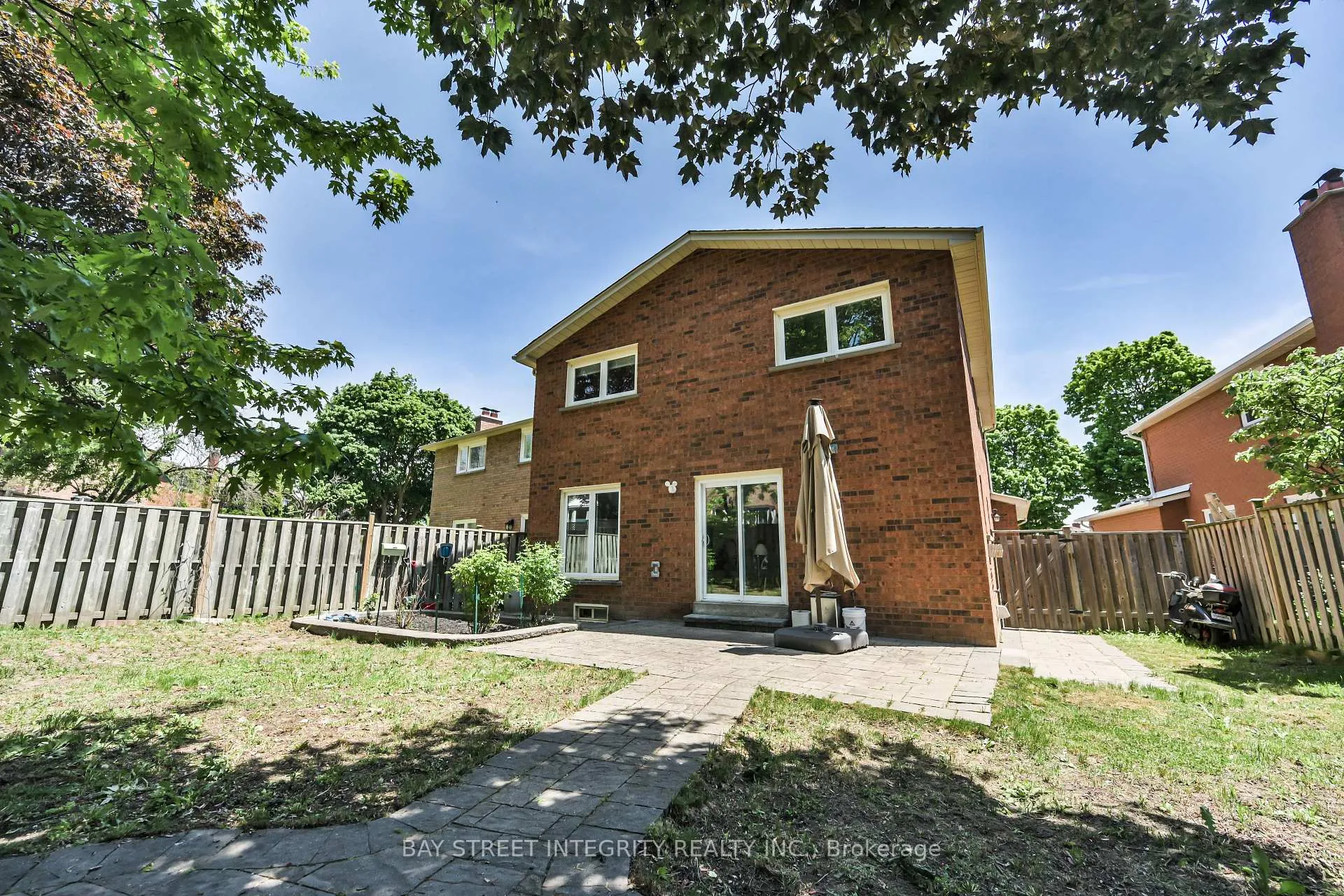 Photo 33 of 111 Michener Crescent, Markham, Raymerville — HOMEH