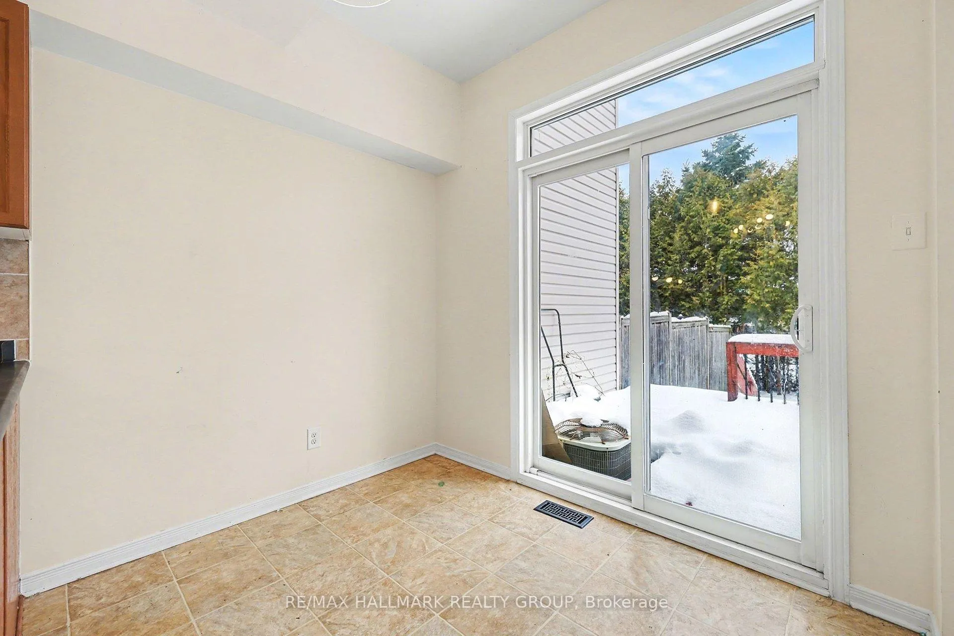 Photo 7 of 1073 Marconi Avenue, Ottawa, Kanata - Morgan's Grant/South March — HOMEH