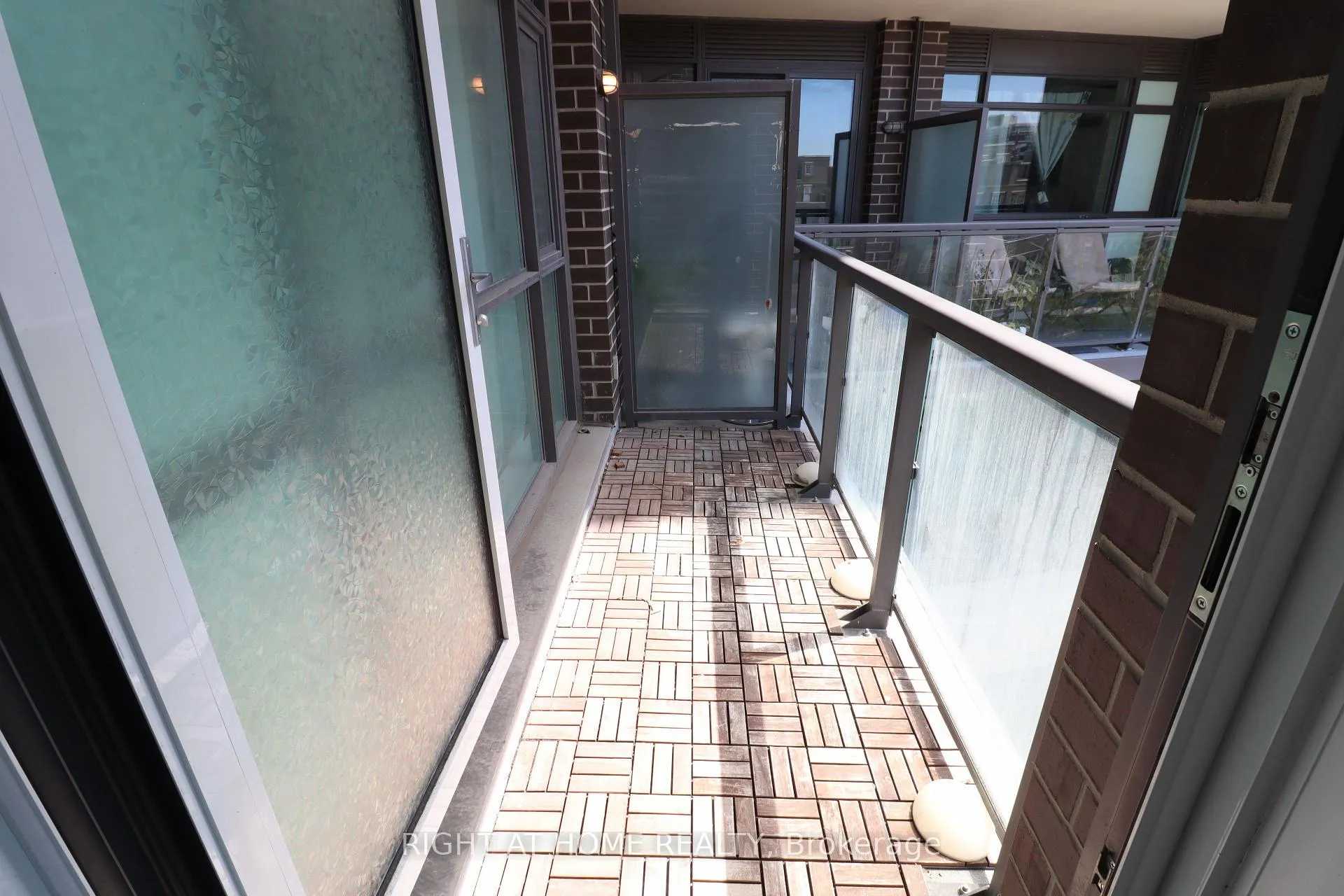 Photo 17 of Unit 402, 8130 Birchmount Road, Markham, Unionville — HOMEH