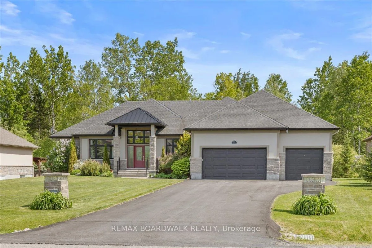 Photo 1 of 7412 Blue Water Crescent, Ottawa, Greely — HOMEH
