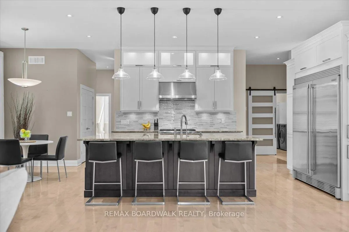 Photo 9 of 7412 Blue Water Crescent, Ottawa, Greely — HOMEH