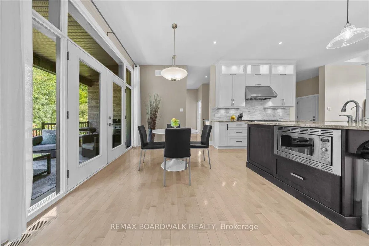 Photo 15 of 7412 Blue Water Crescent, Ottawa, Greely — HOMEH