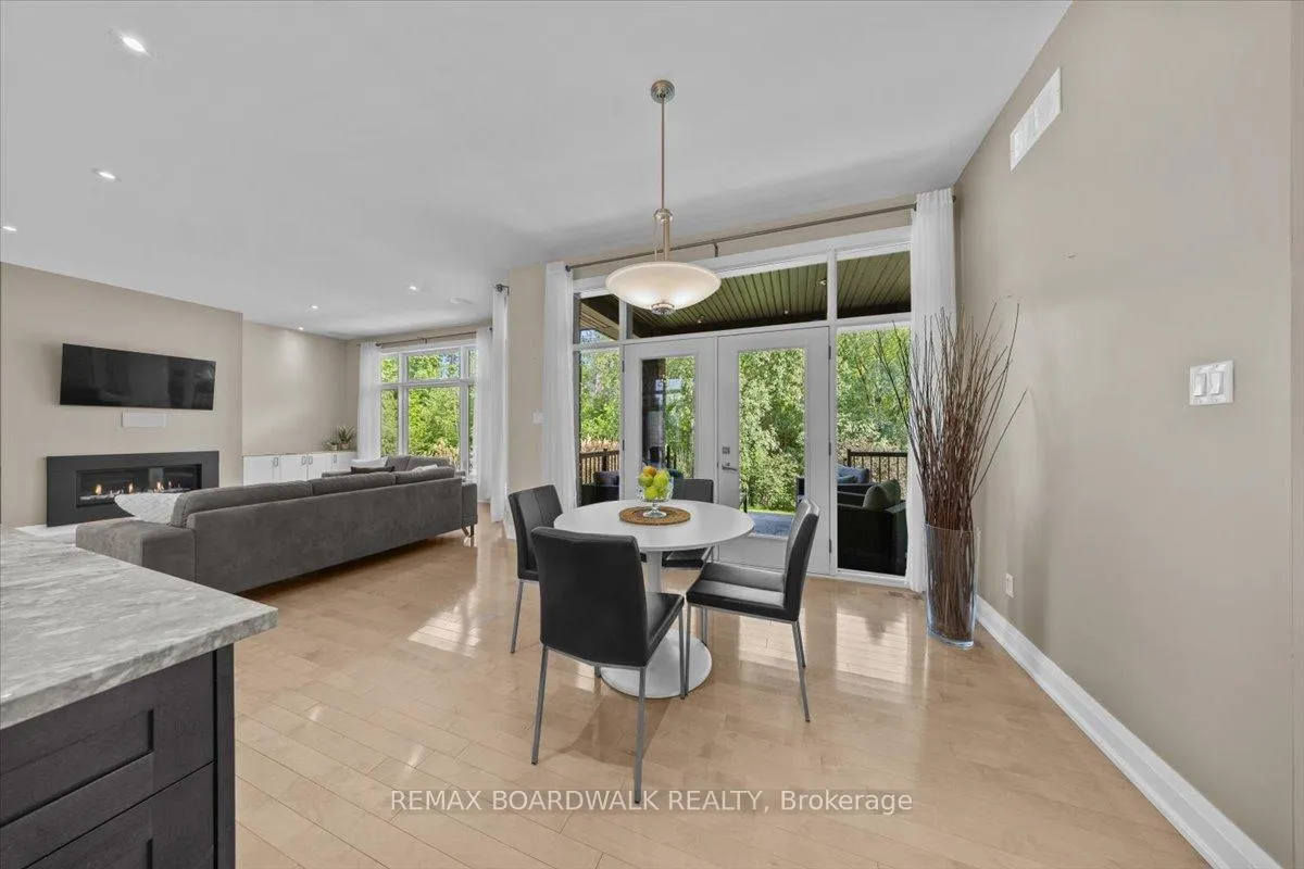 Photo 16 of 7412 Blue Water Crescent, Ottawa, Greely — HOMEH