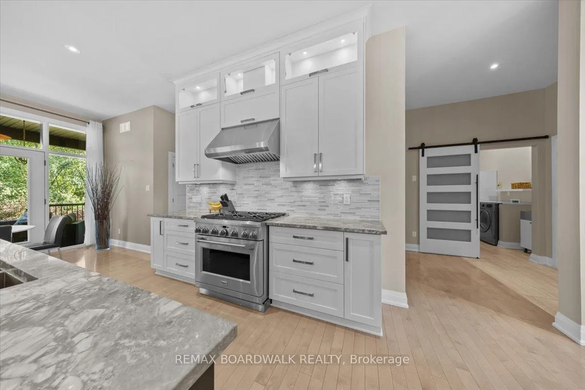 Photo 17 of 7412 Blue Water Crescent, Ottawa, Greely — HOMEH