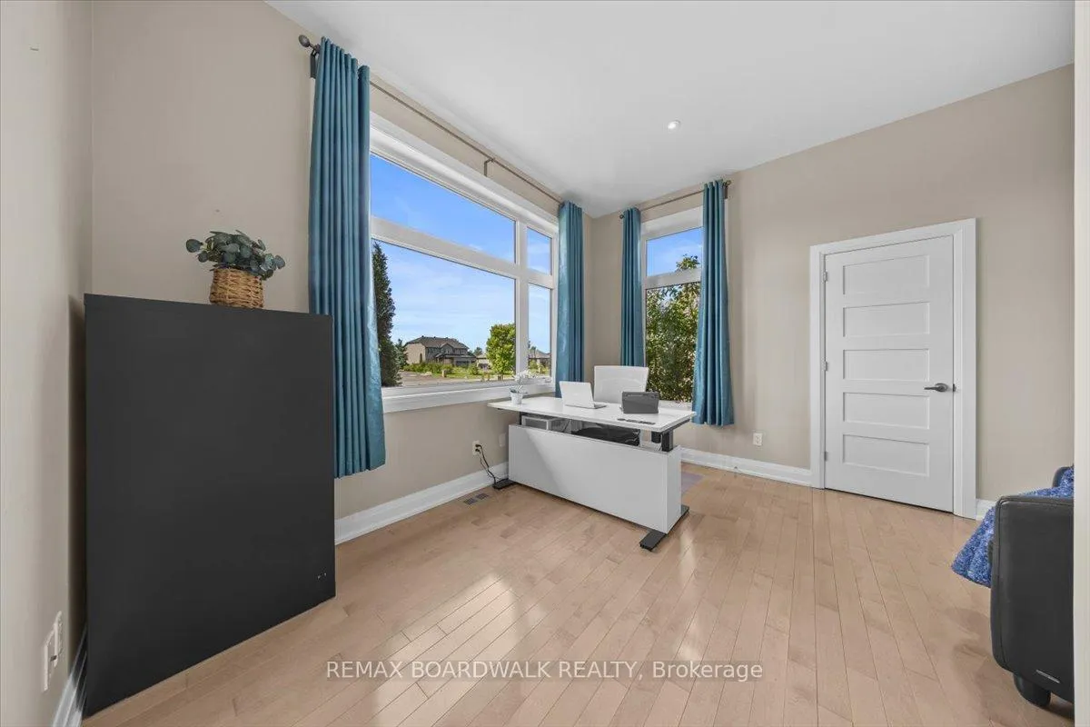 Photo 24 of 7412 Blue Water Crescent, Ottawa, Greely — HOMEH