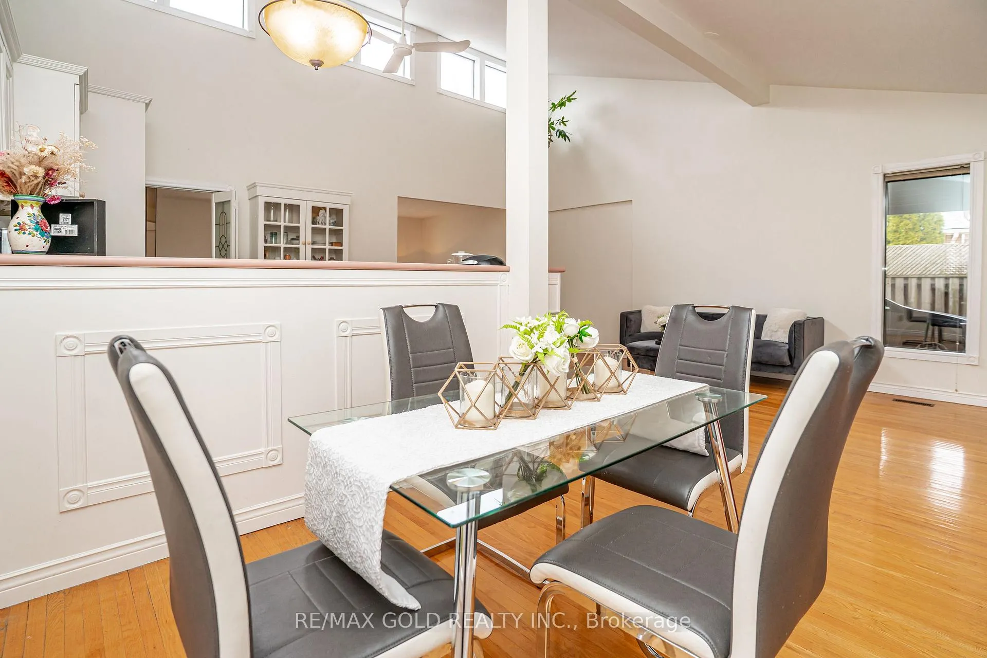 Photo 17 of 16 Donalda Place, Brampton, Southgate — HOMEH