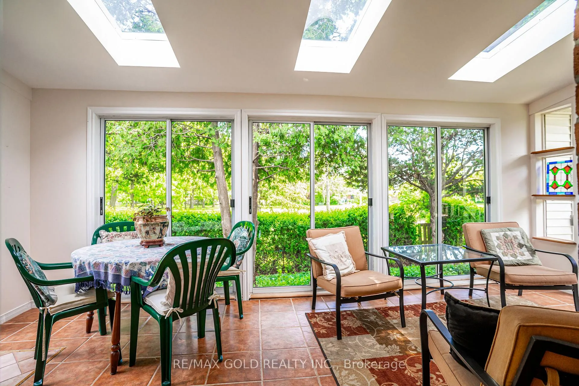 Photo 22 of 16 Donalda Place, Brampton, Southgate — HOMEH