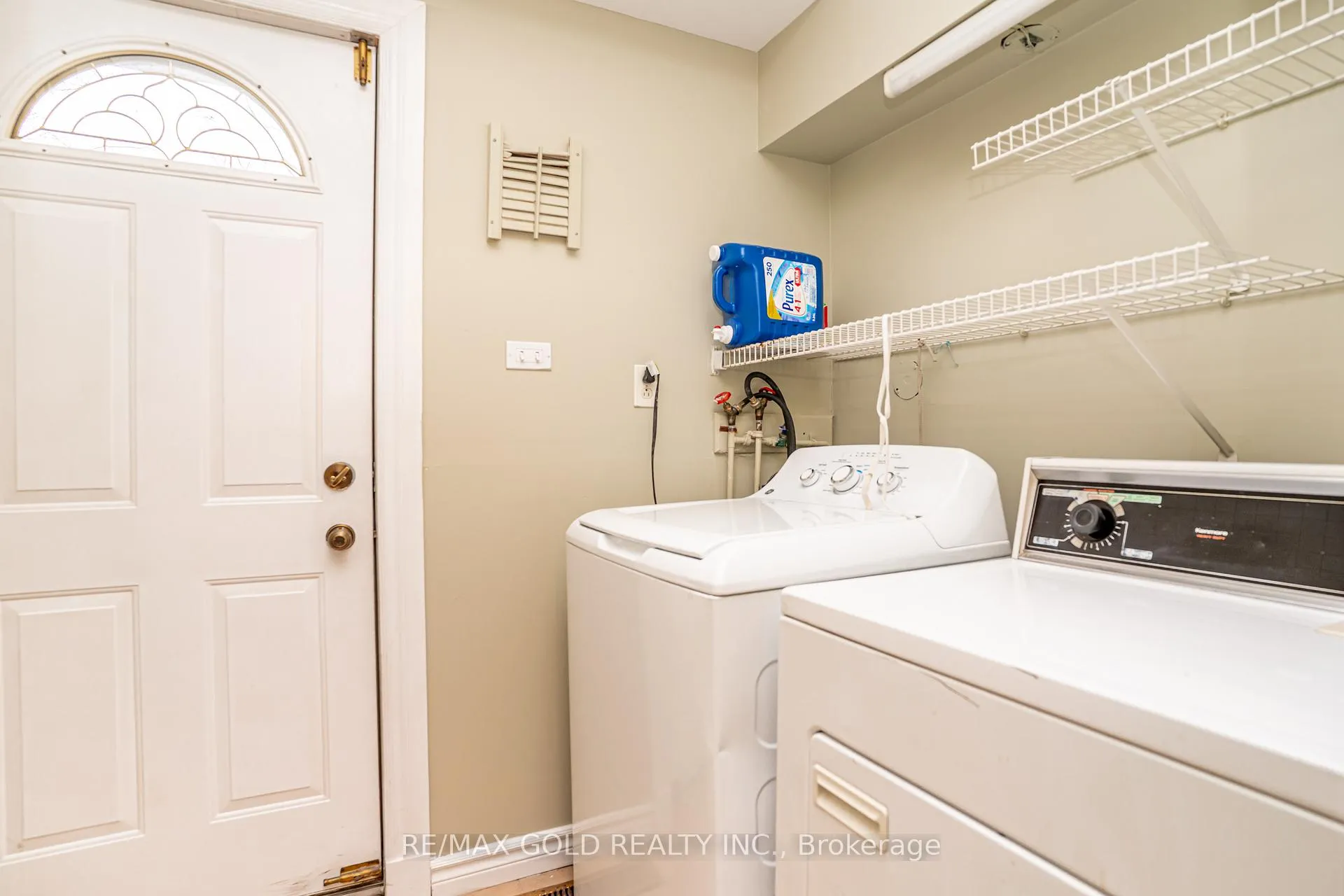 Photo 28 of 16 Donalda Place, Brampton, Southgate — HOMEH