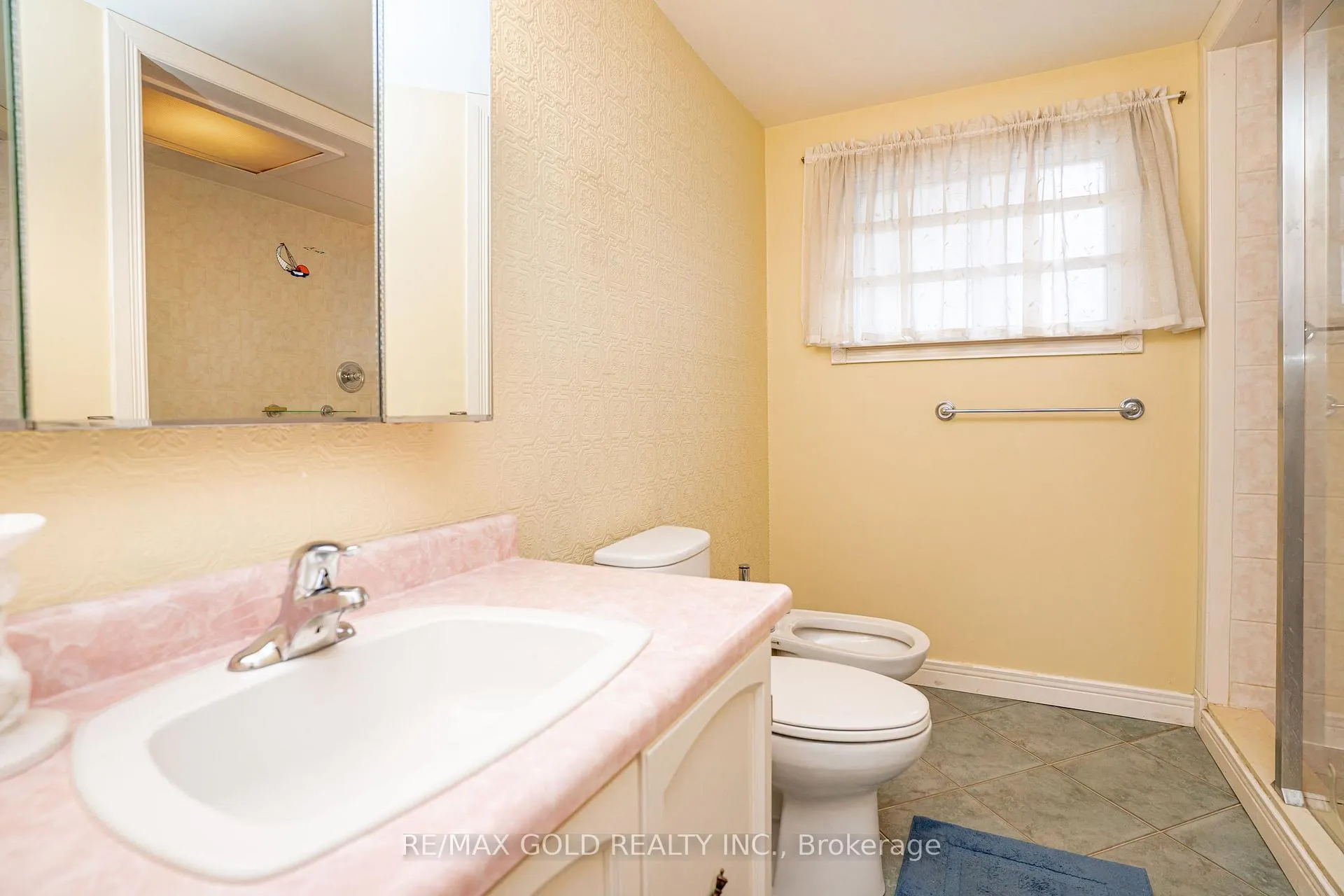Photo 38 of 16 Donalda Place, Brampton, Southgate — HOMEH