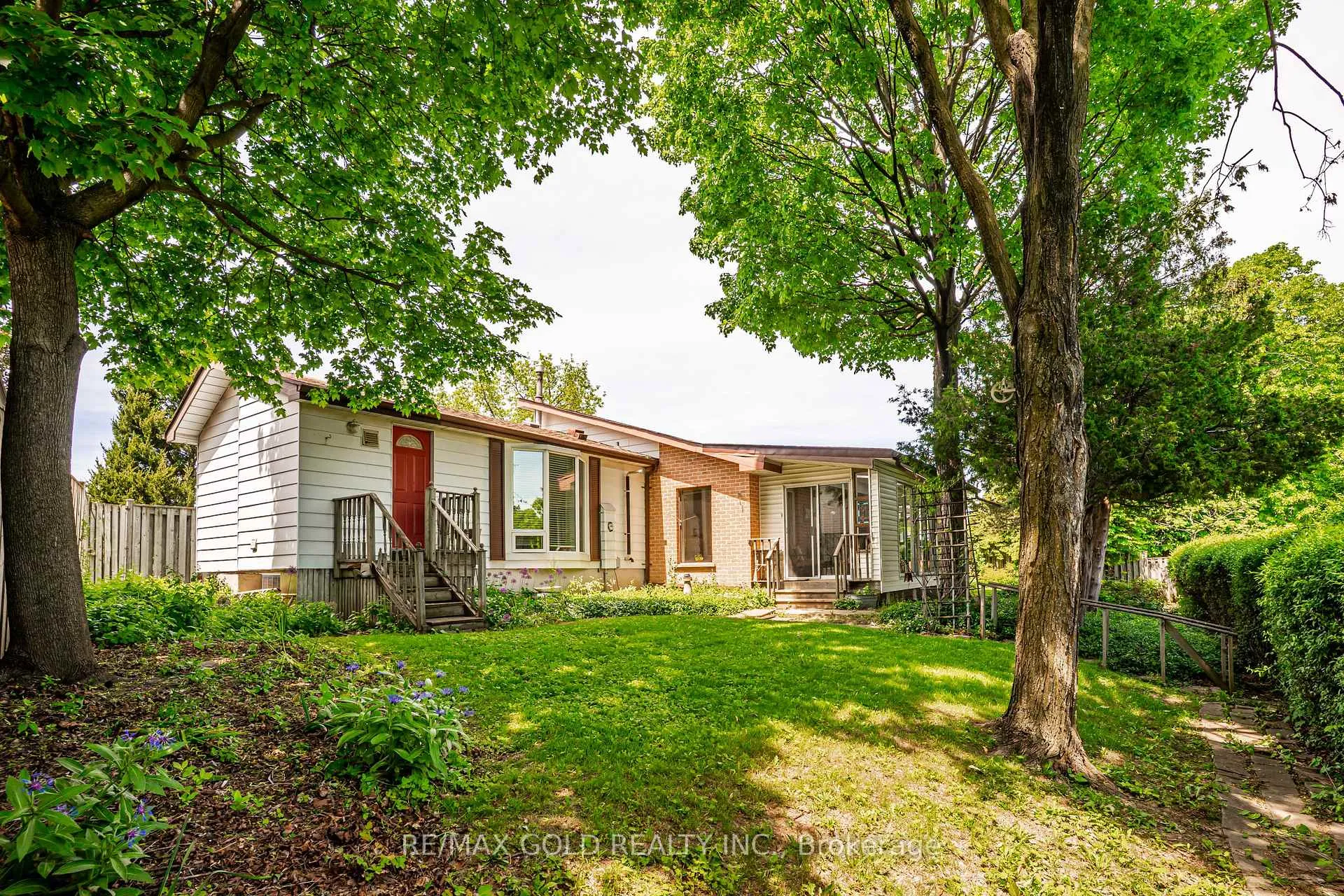 Photo 45 of 16 Donalda Place, Brampton, Southgate — HOMEH