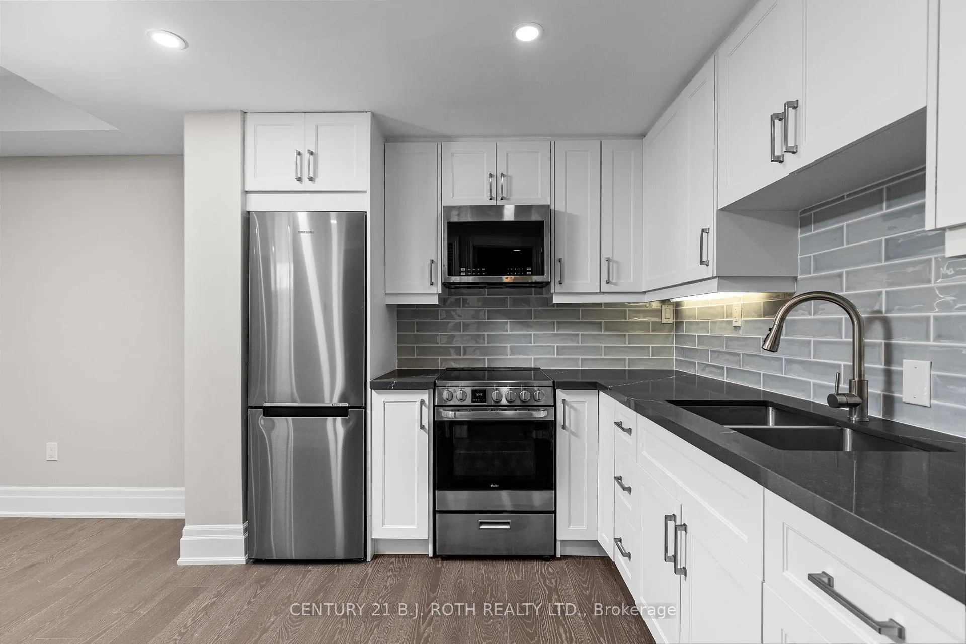 Photo 30 of 3 Cameron Street, Springwater, Centre Vespra — HOMEH