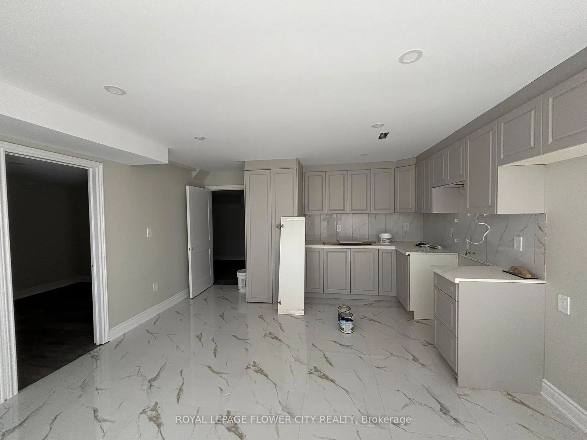 Photo 2 of Unit Basement, 200 Hunter Way, Brantford — HOMEH