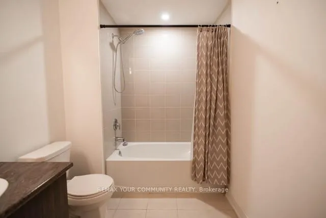 Photo 13 of Unit 513, 5 Chef Lane, Barrie, Rural Barrie Southeast — HOMEH