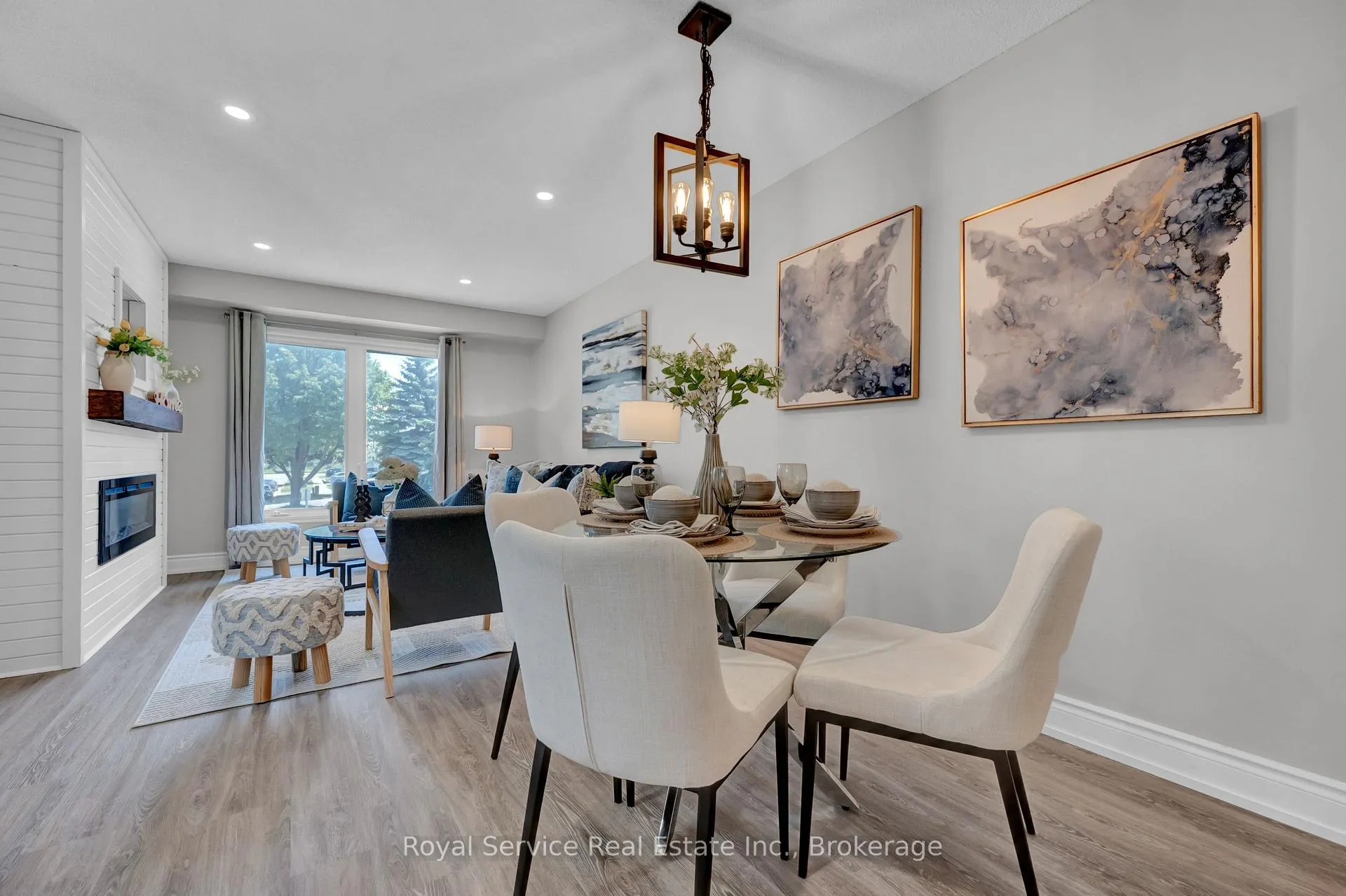 Photo 8 of 58 John Scott Court, Clarington, Bowmanville — HOMEH