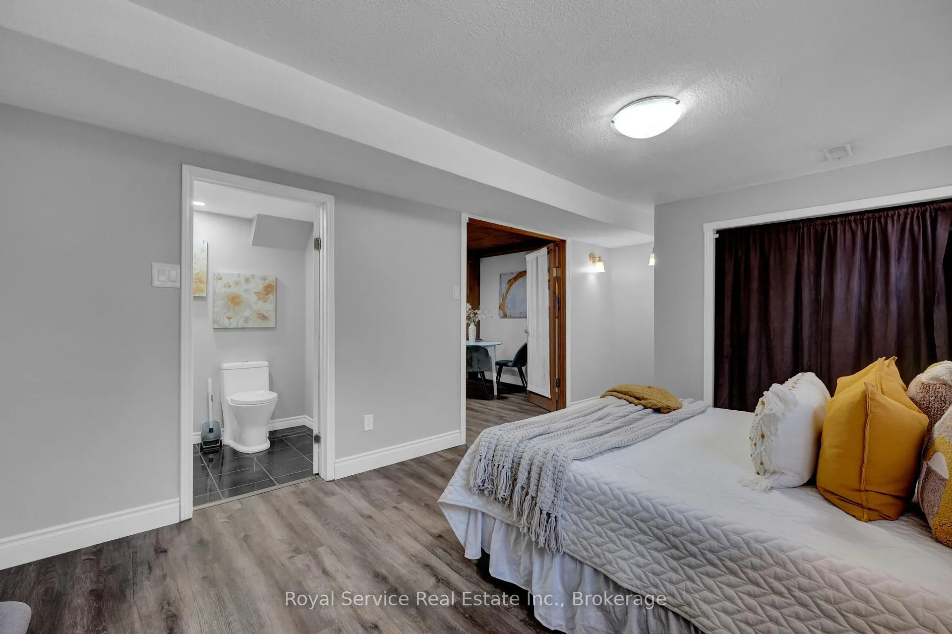 Photo 30 of 58 John Scott Court, Clarington, Bowmanville — HOMEH
