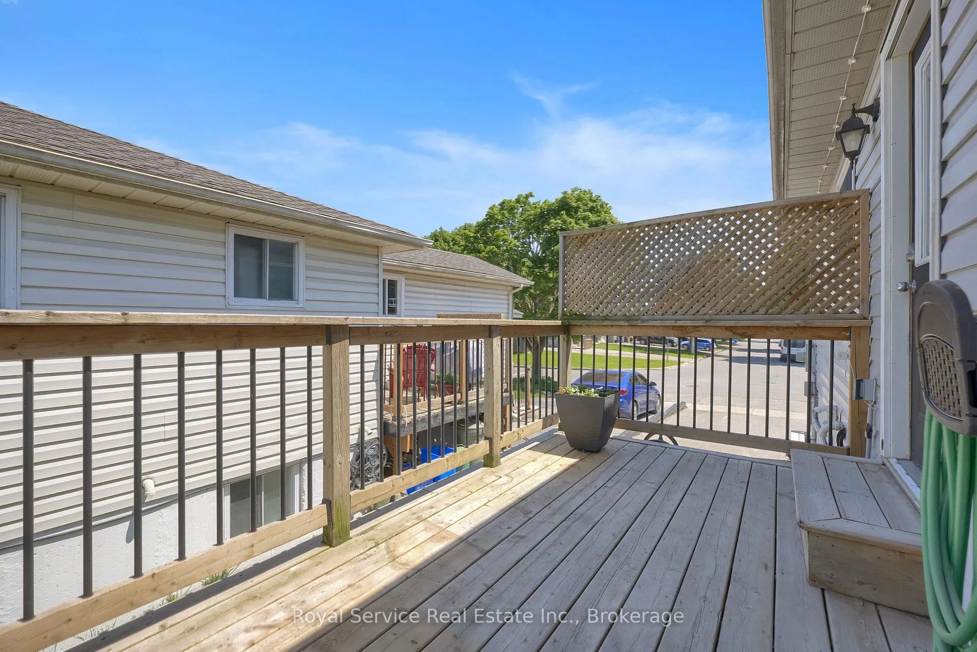 Photo 38 of 58 John Scott Court, Clarington, Bowmanville — HOMEH