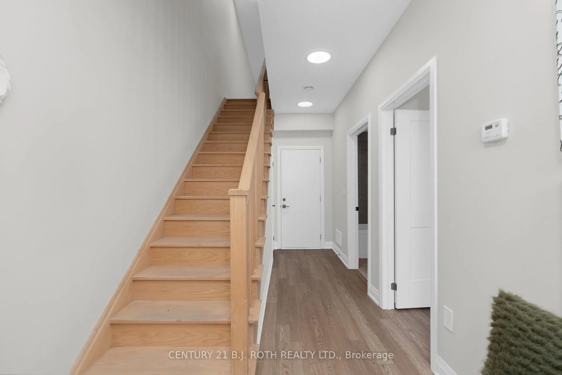 Photo 11 of 89 Lightfoot Drive, Orillia — HOMEH