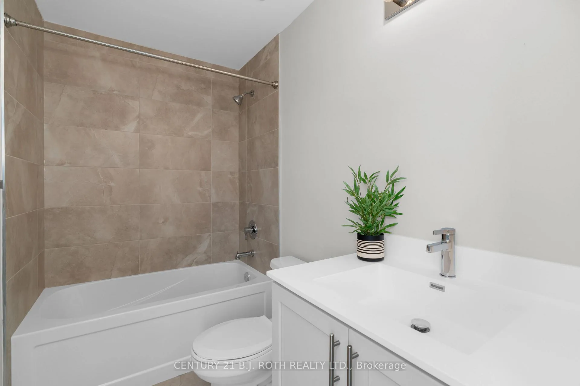Photo 40 of 89 Lightfoot Drive, Orillia — HOMEH