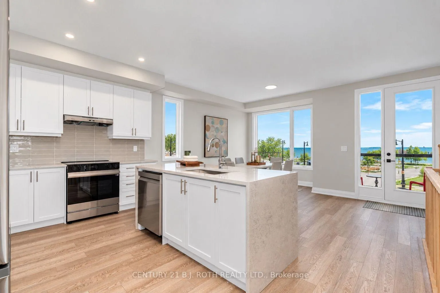 Photo 16 of 89 Lightfoot Drive, Orillia — HOMEH