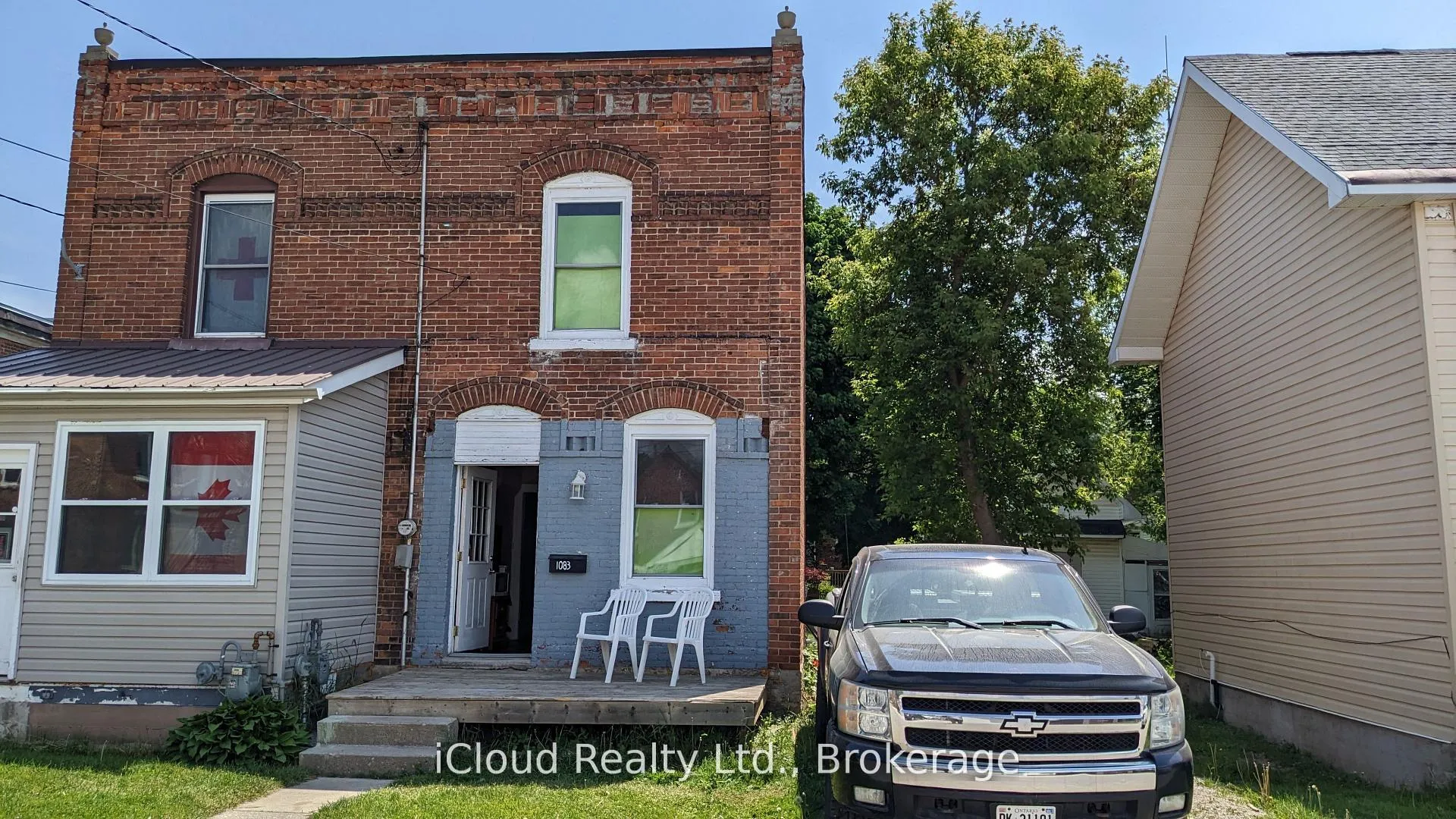 Photo of 1083 3rd A Avenue E