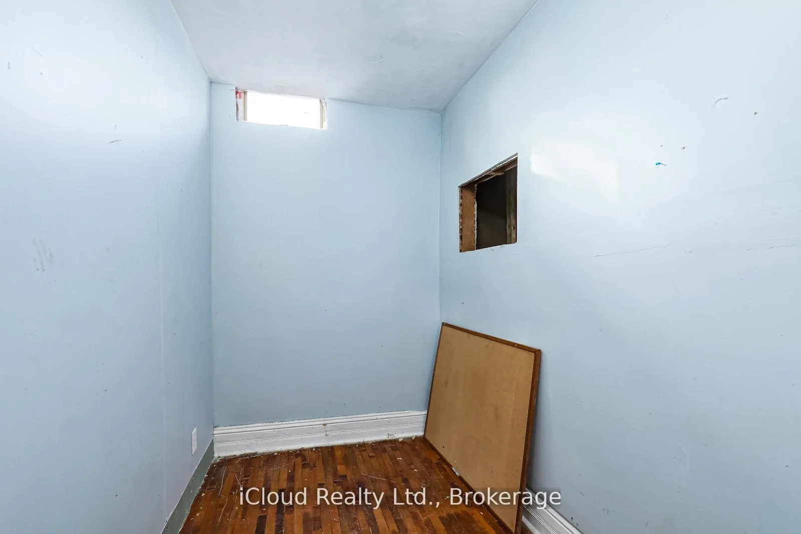 Photo 11 of 1083 3rd A Avenue E, Owen Sound — HOMEH