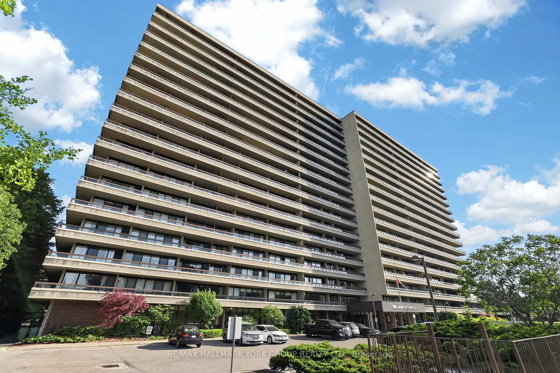 Photo 2 of Unit 1812, 8111 Yonge Street, Markham, Royal Orchard — HOMEH