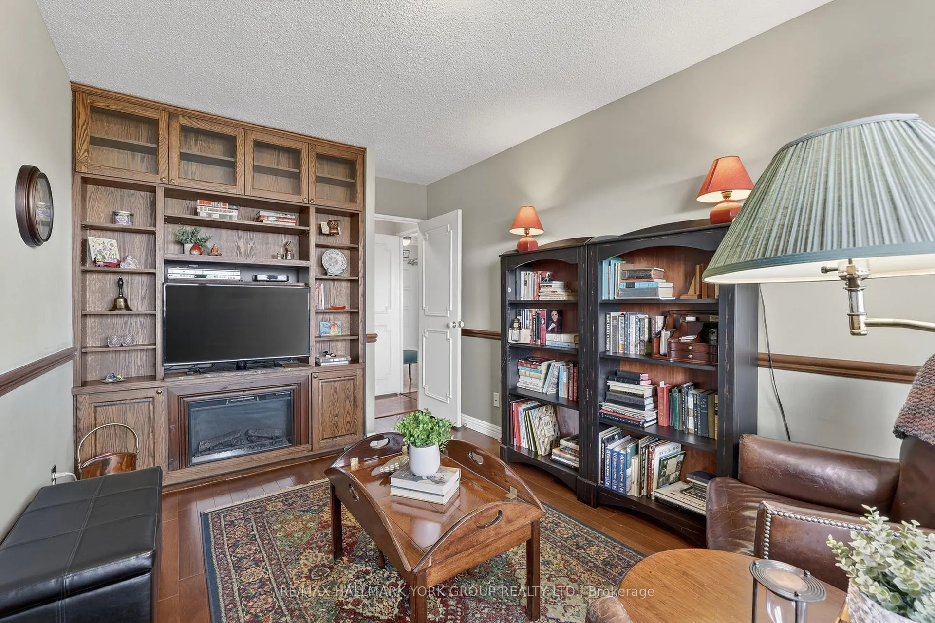 Photo 17 of Unit 1812, 8111 Yonge Street, Markham, Royal Orchard — HOMEH