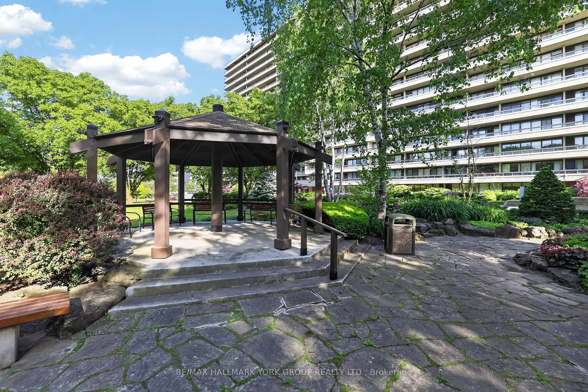 Photo 32 of Unit 1812, 8111 Yonge Street, Markham, Royal Orchard — HOMEH