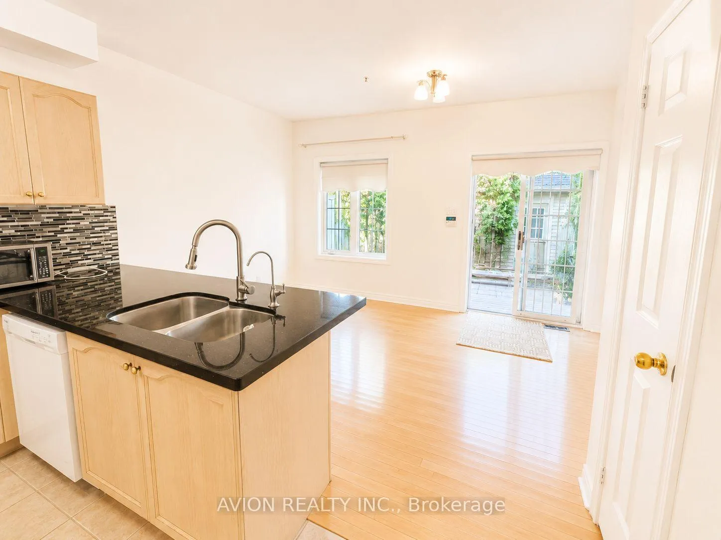 Photo 3 of 9 Riverlands Avenue, Markham, Cornell — HOMEH