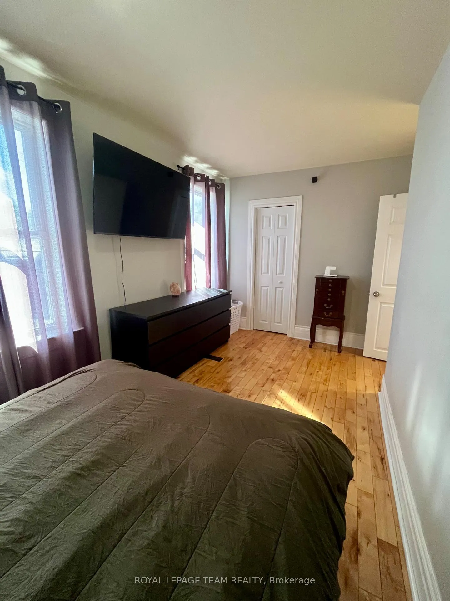 Photo 19 of 71 Argyle Street N, Renfrew — HOMEH