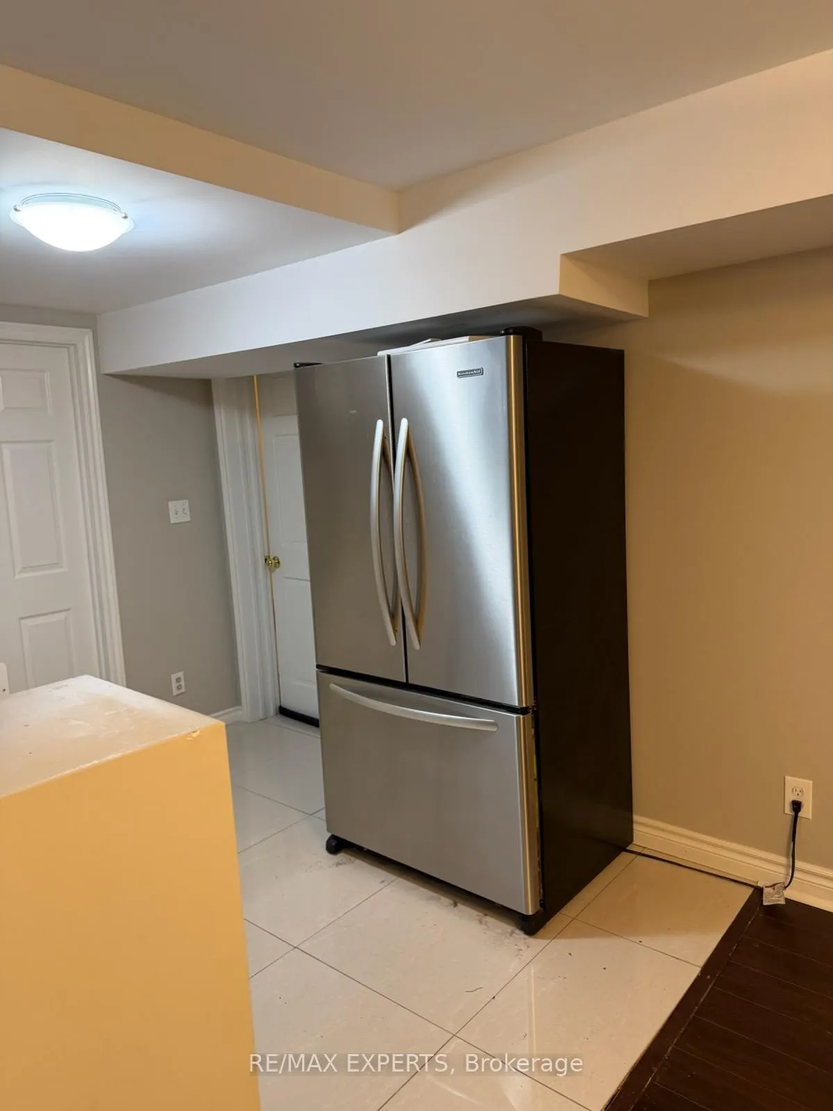 Photo 4 of 182 Timber Lane, Vaughan, East Woodbridge — HOMEH