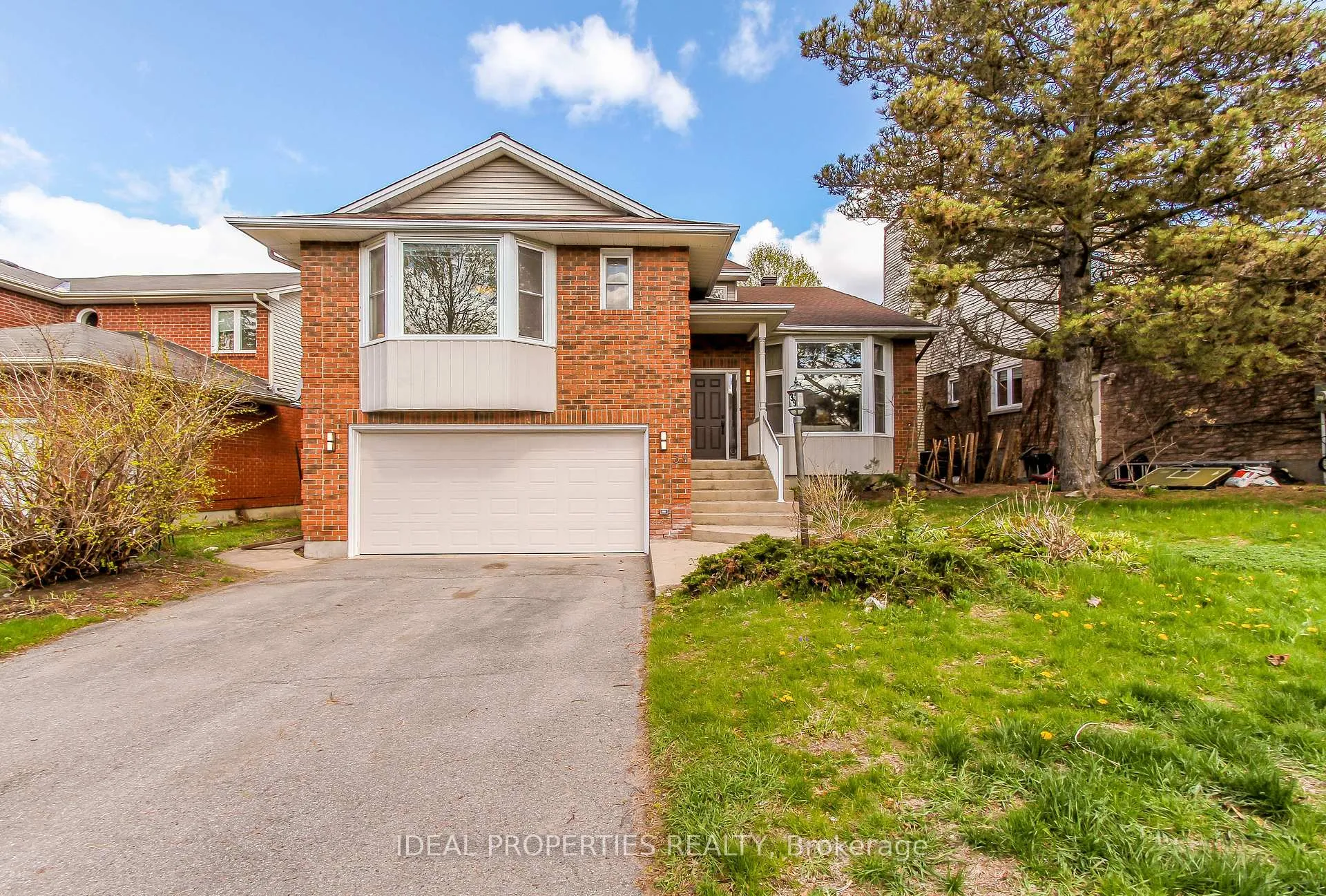 Front of 39 Huntings End Avenue