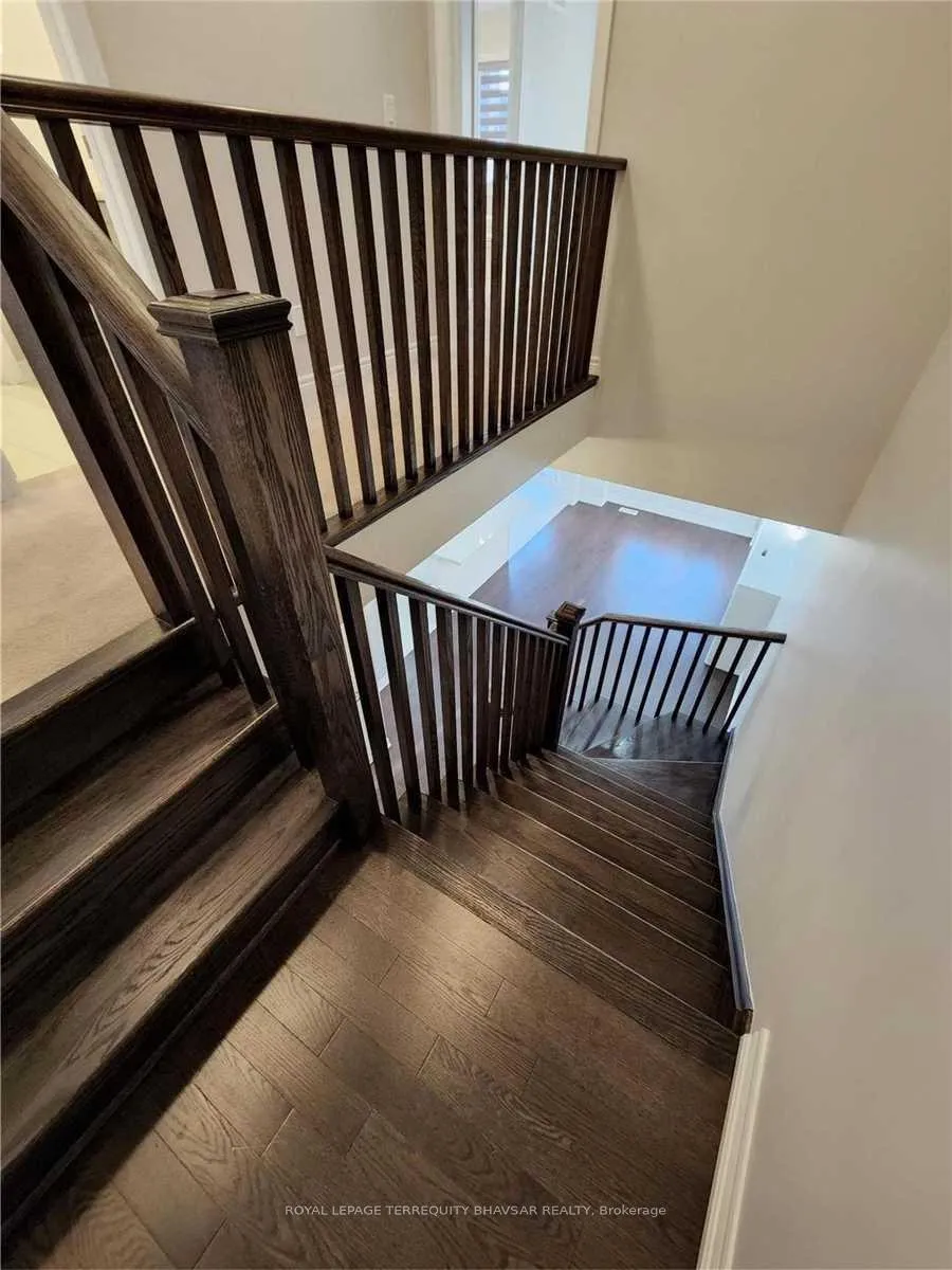 Photo 9 of 34 Stonehill Avenue, Kitchener, Huron Park — HOMEH