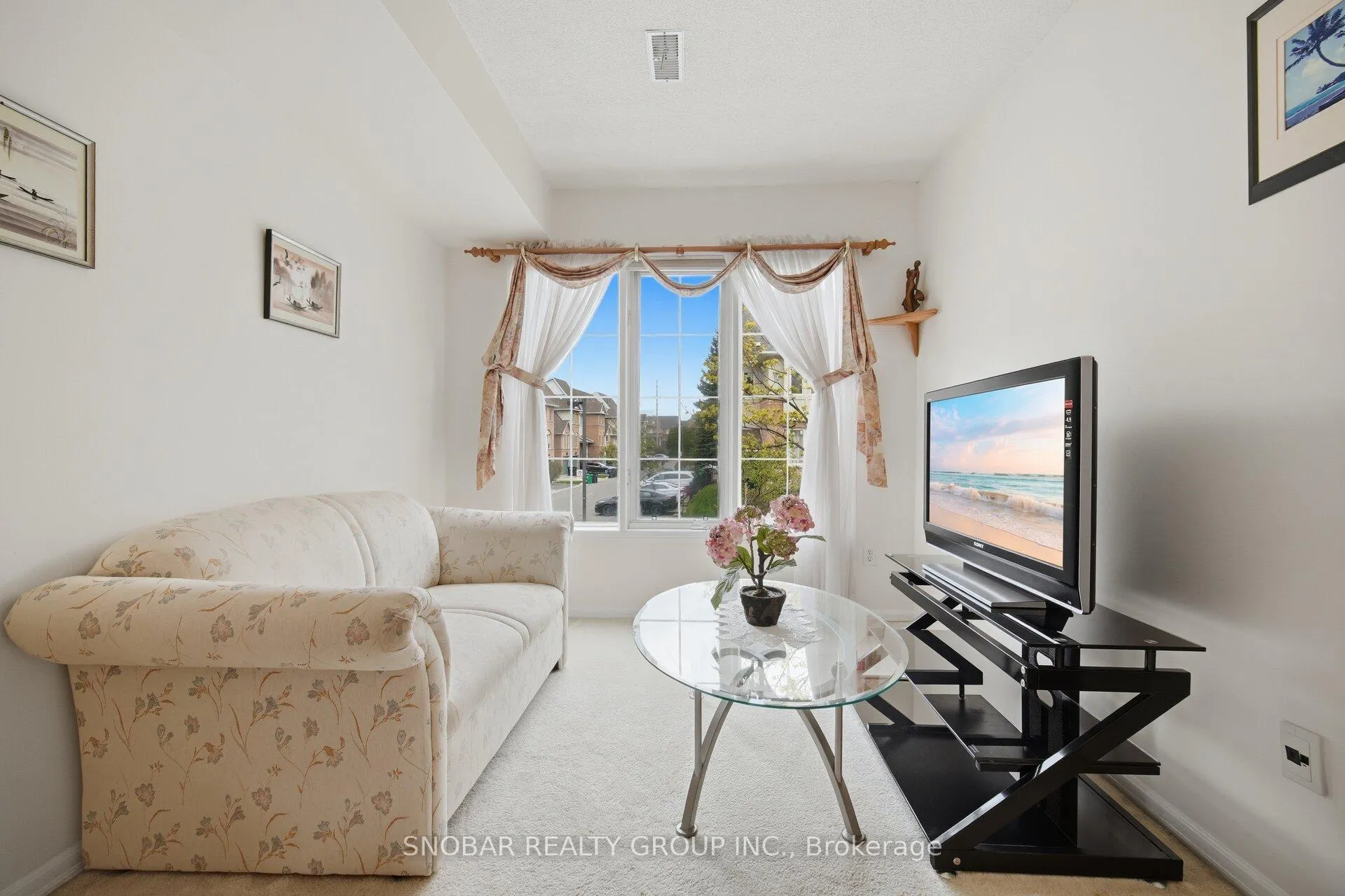 Photo 6 of Unit 31, 1050 Bristol Road W, Mississauga, East Credit — HOMEH