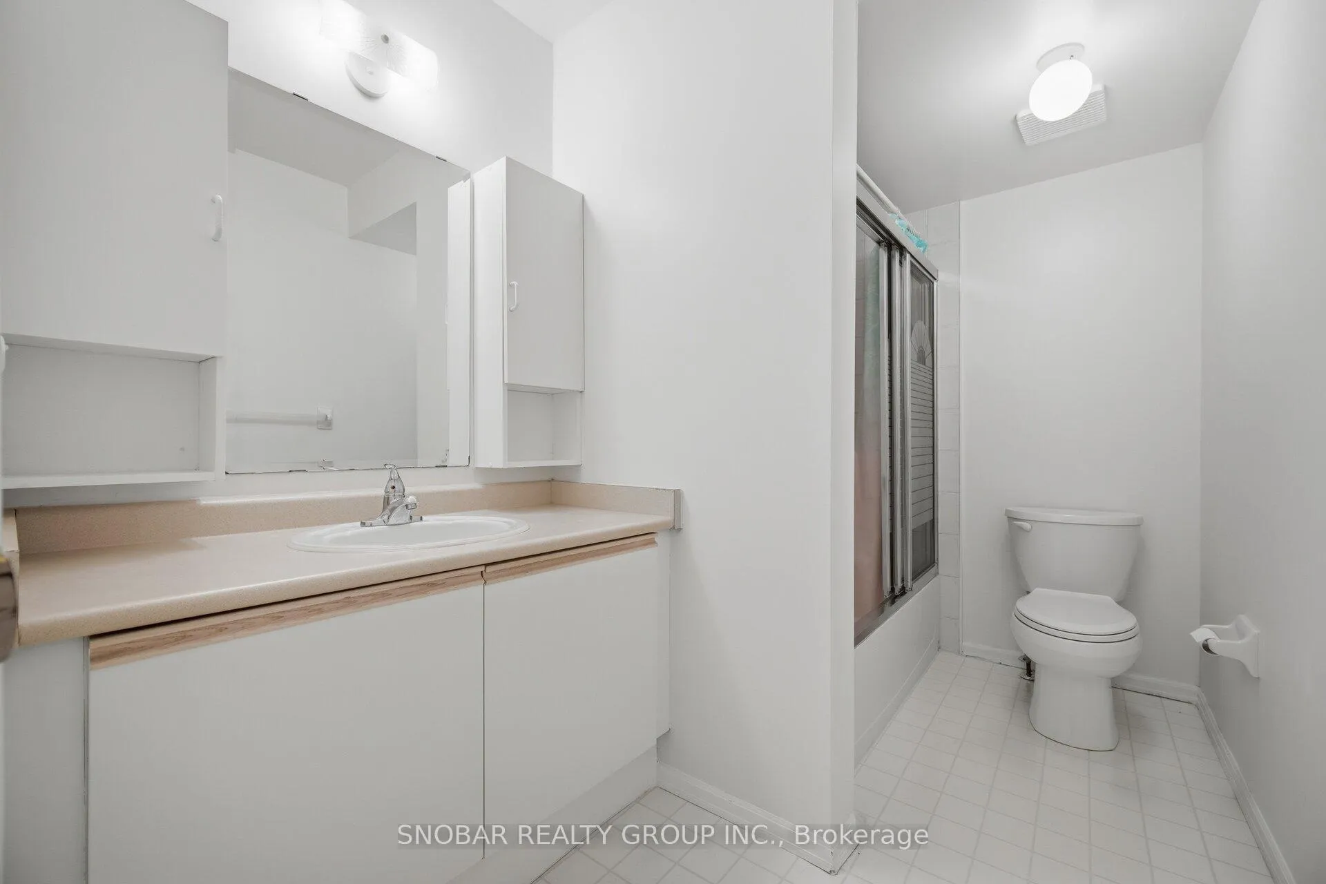 Photo 15 of Unit 31, 1050 Bristol Road W, Mississauga, East Credit — HOMEH