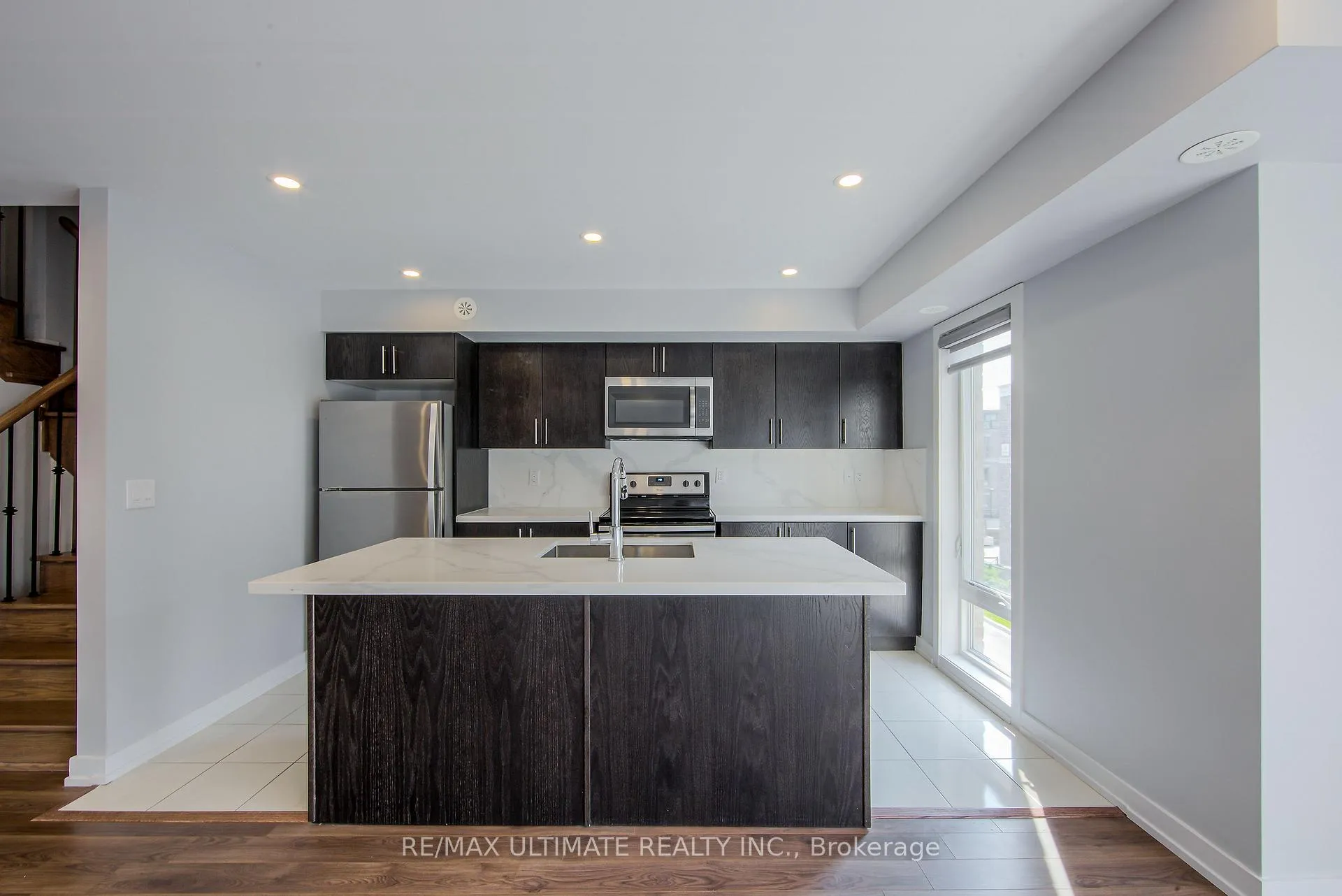 Photo 7 of Unit 512, 30 Dunsheath Way, Markham, Cornell — HOMEH