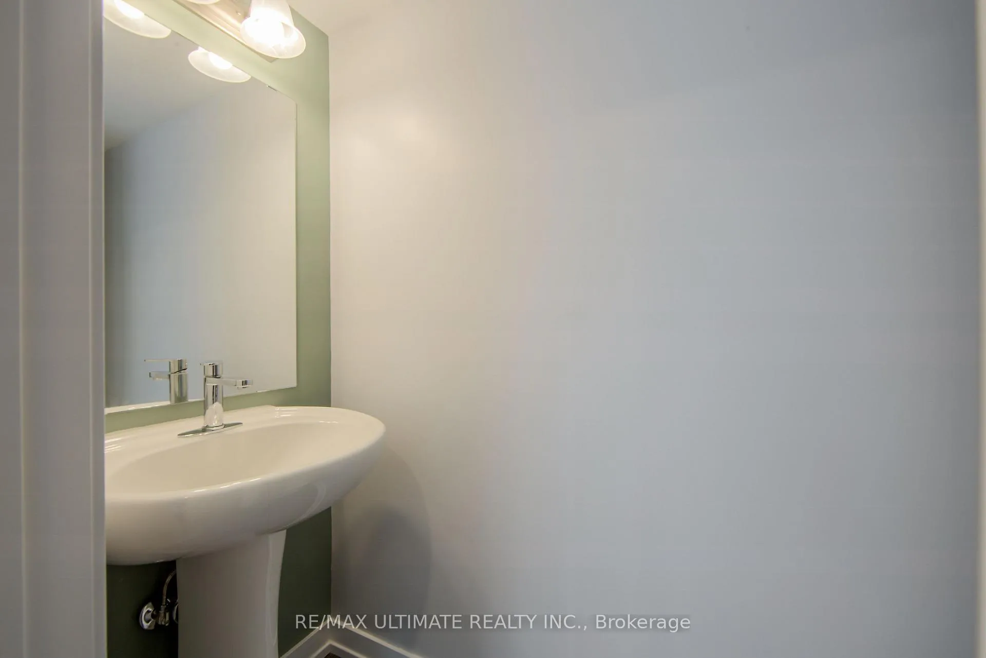 Photo 12 of Unit 512, 30 Dunsheath Way, Markham, Cornell — HOMEH