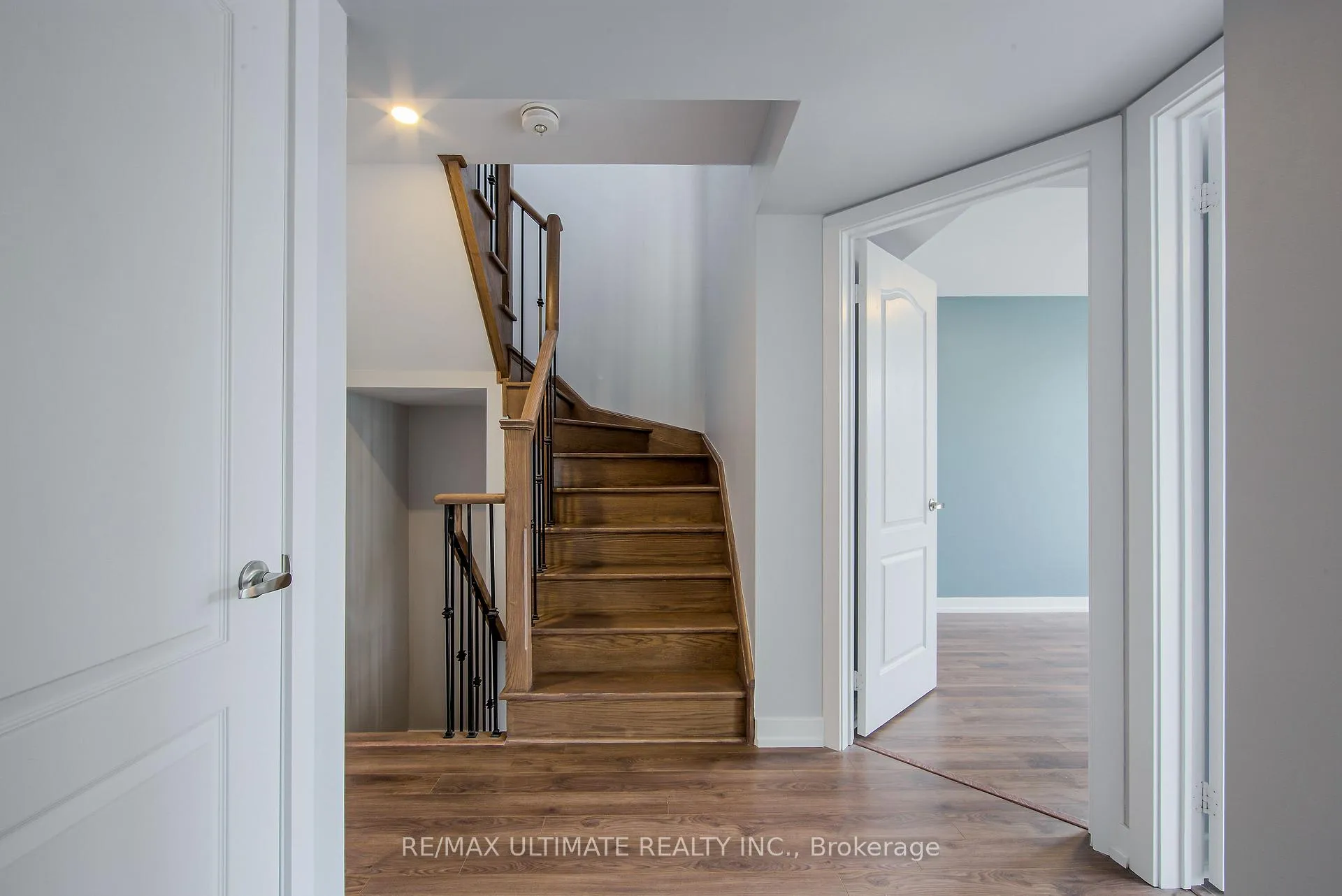 Photo 14 of Unit 512, 30 Dunsheath Way, Markham, Cornell — HOMEH